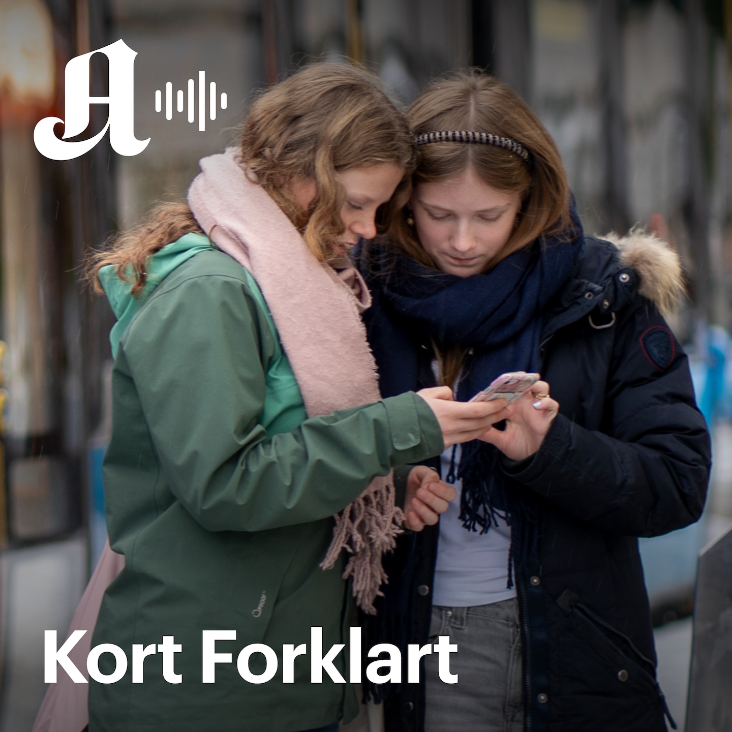 Kort Forklart: Unge er blitt langt mer skeptiske til KI. Dette bekymrer dem.