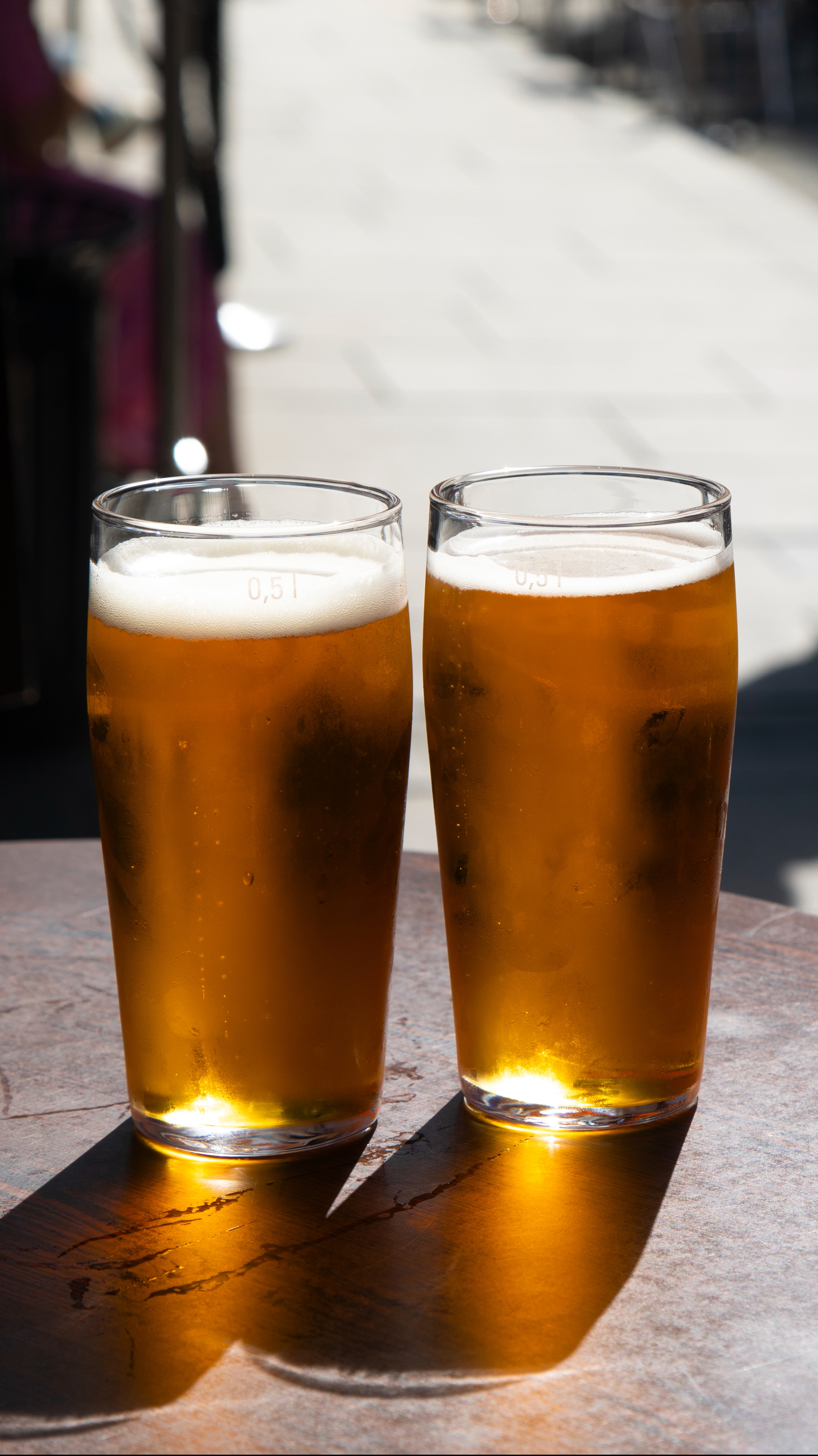 Forhåndsvisning av Tre steder med billig øl!