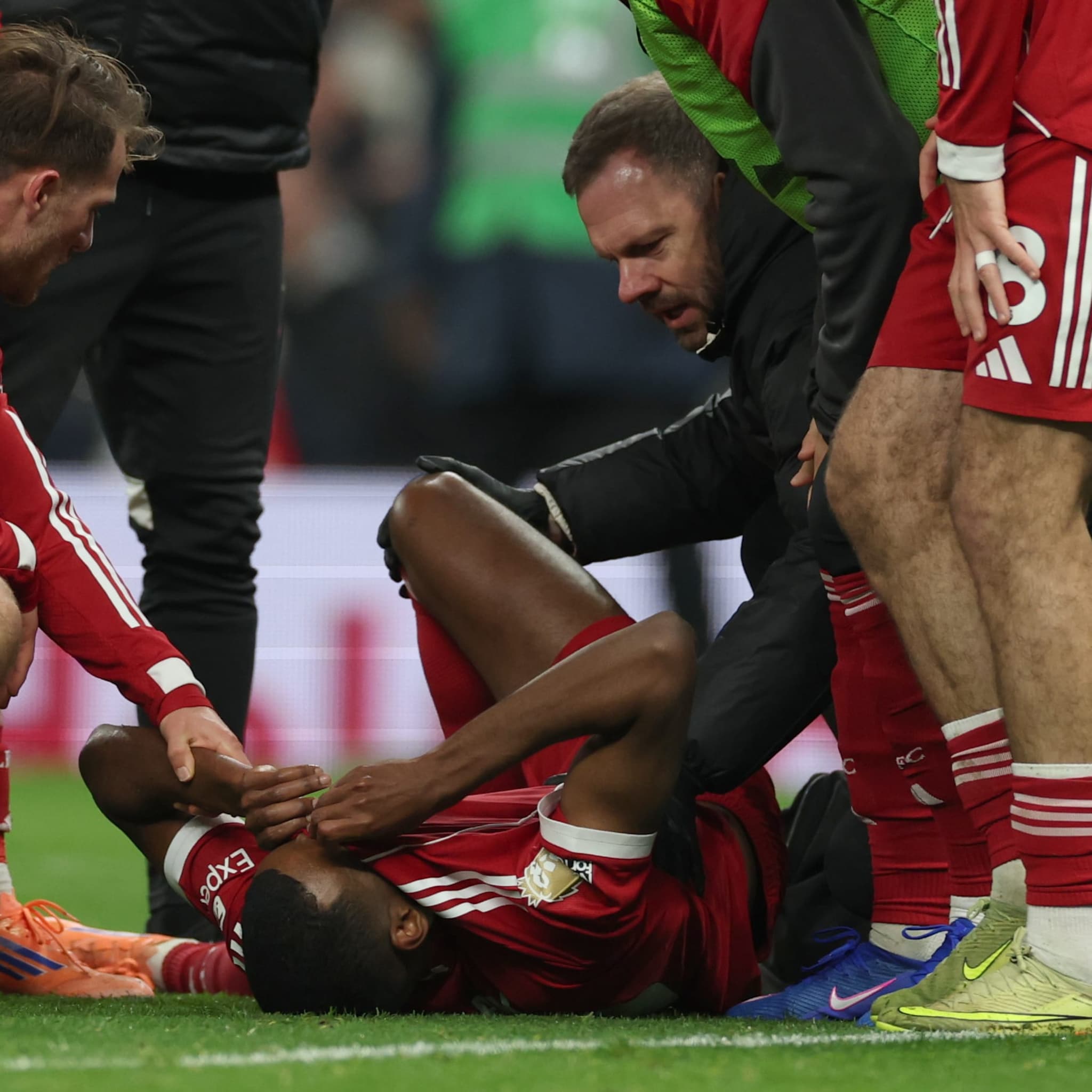 Engelske medier: Liverpool frykter alvorlig Isak-skade