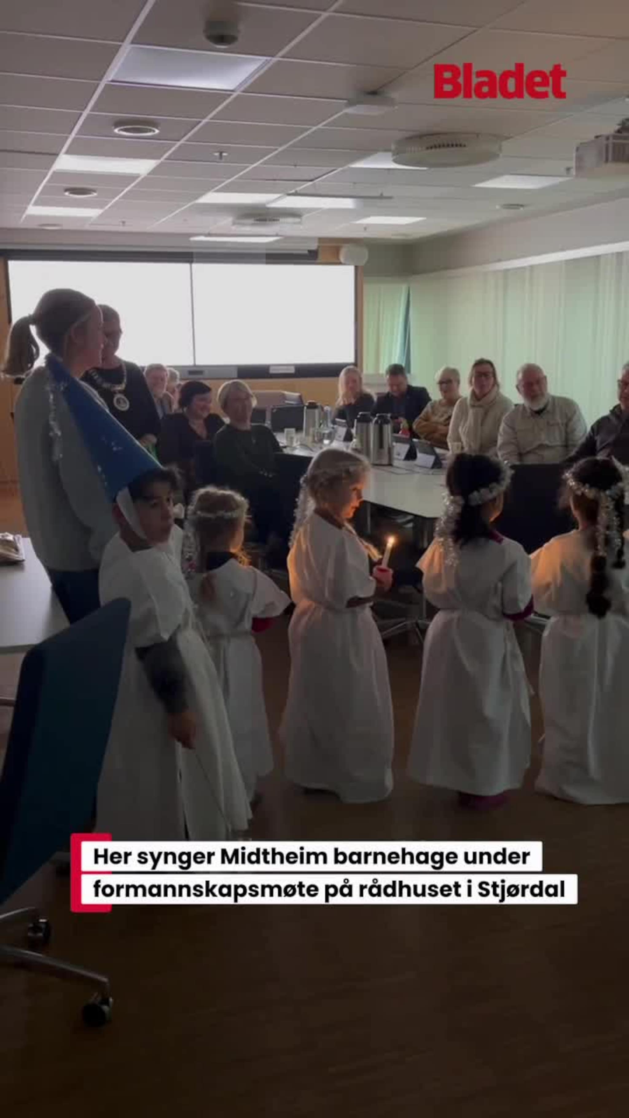 Her går barna i Luciatog