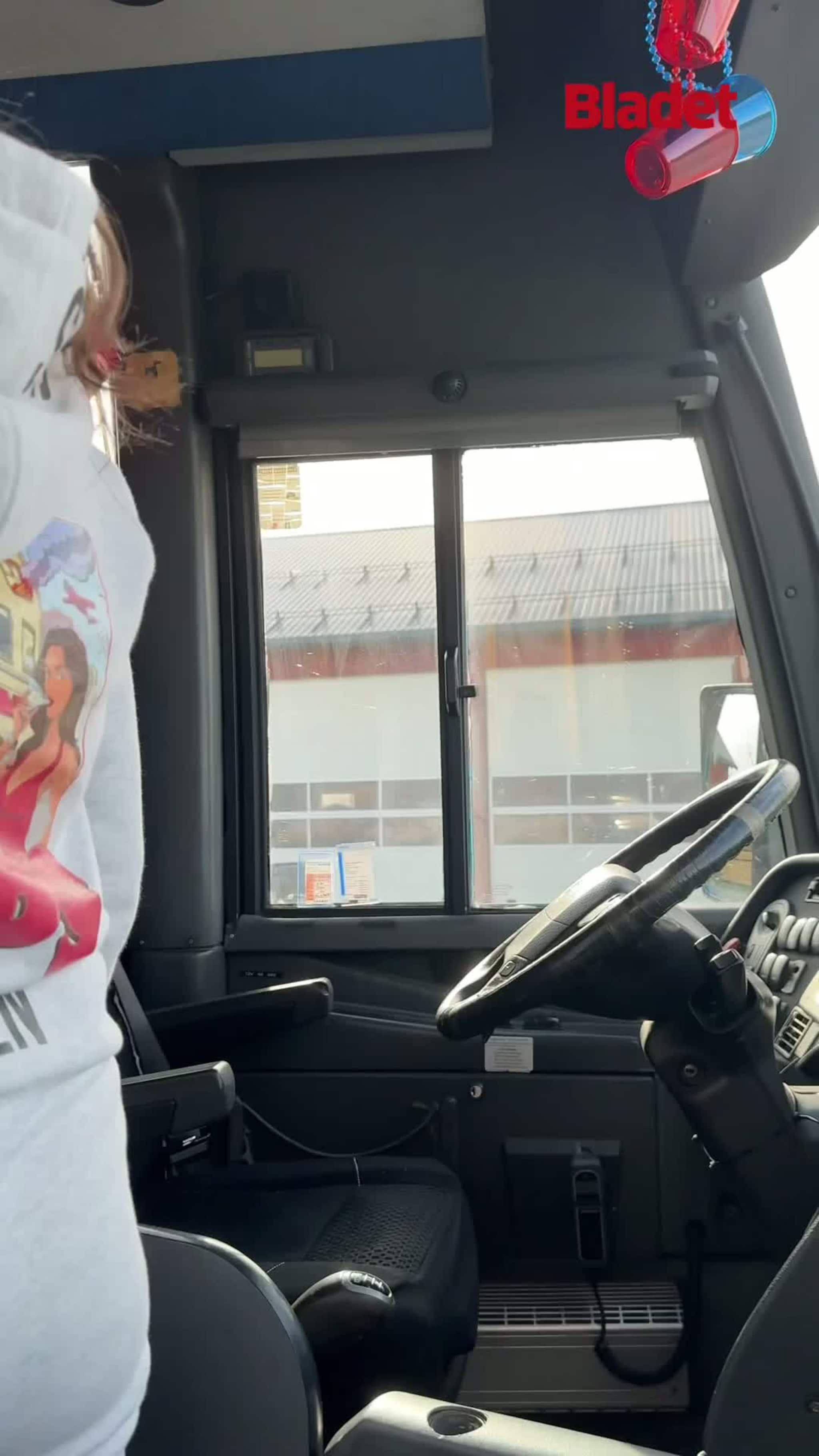 Slik ser bussen til jentene ut