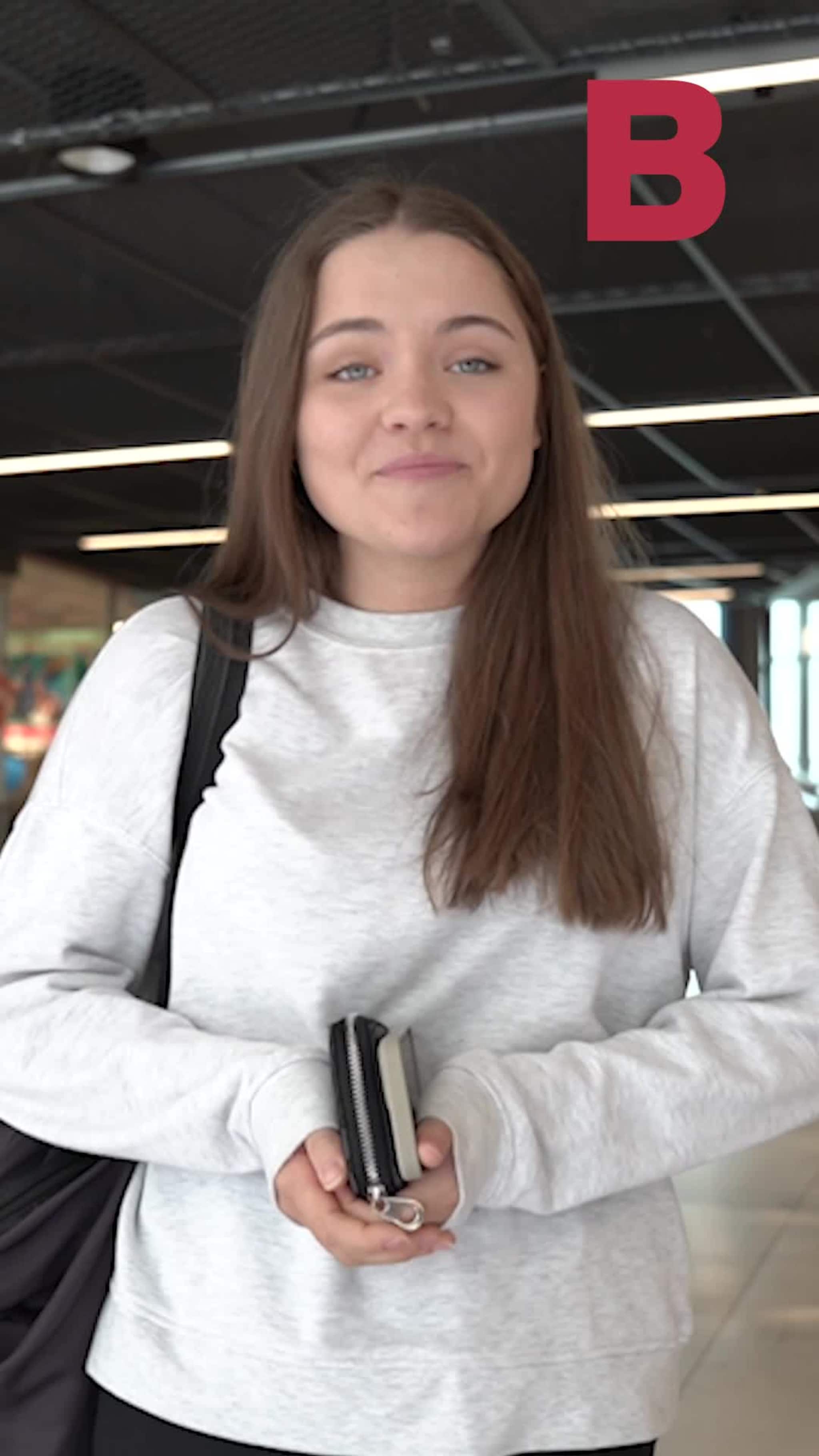 Helene ante fred og ingen fare. Plutselig hørte hun ulingen