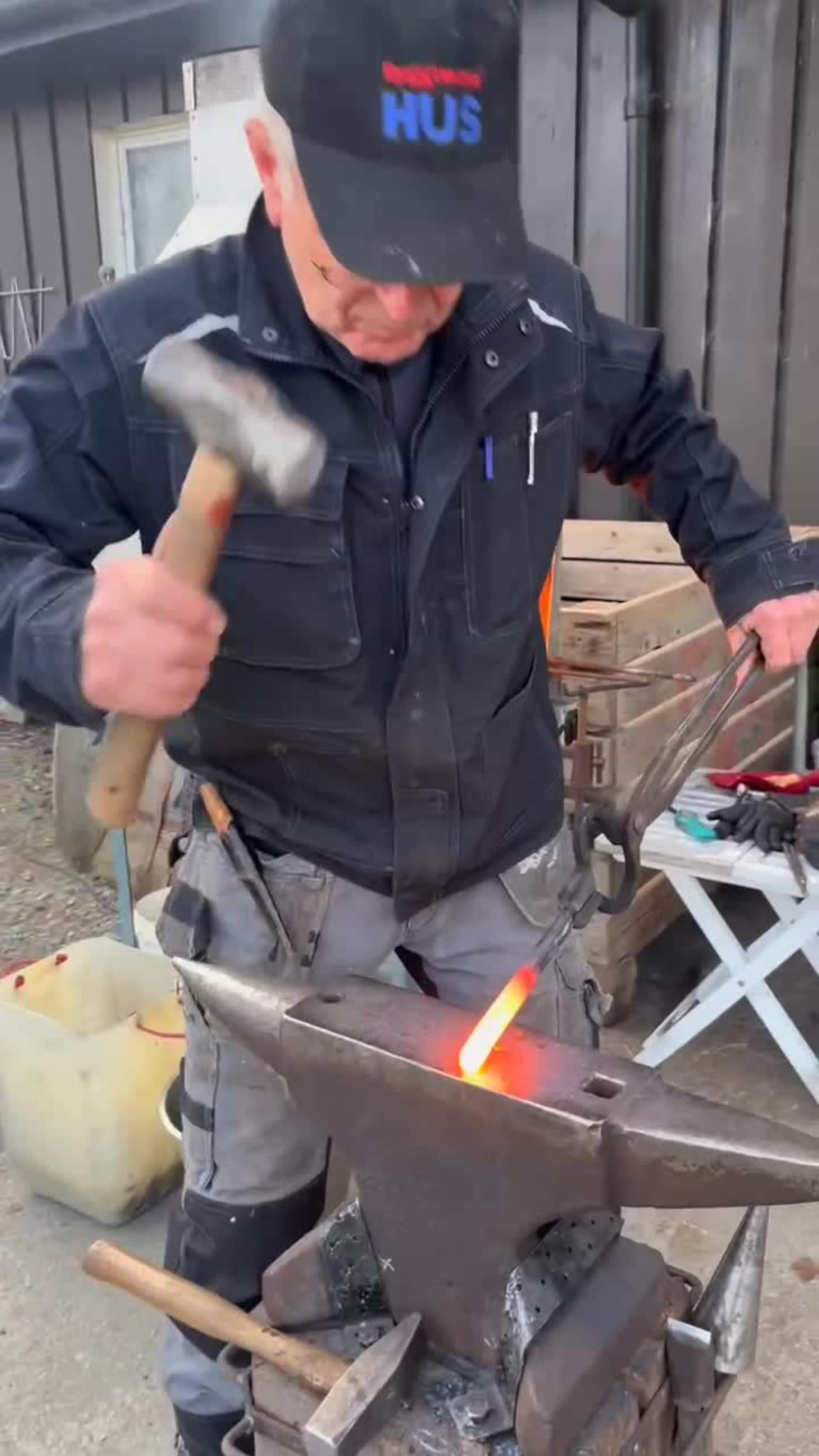 Arne Gjerstad smir mens jernet er varmt