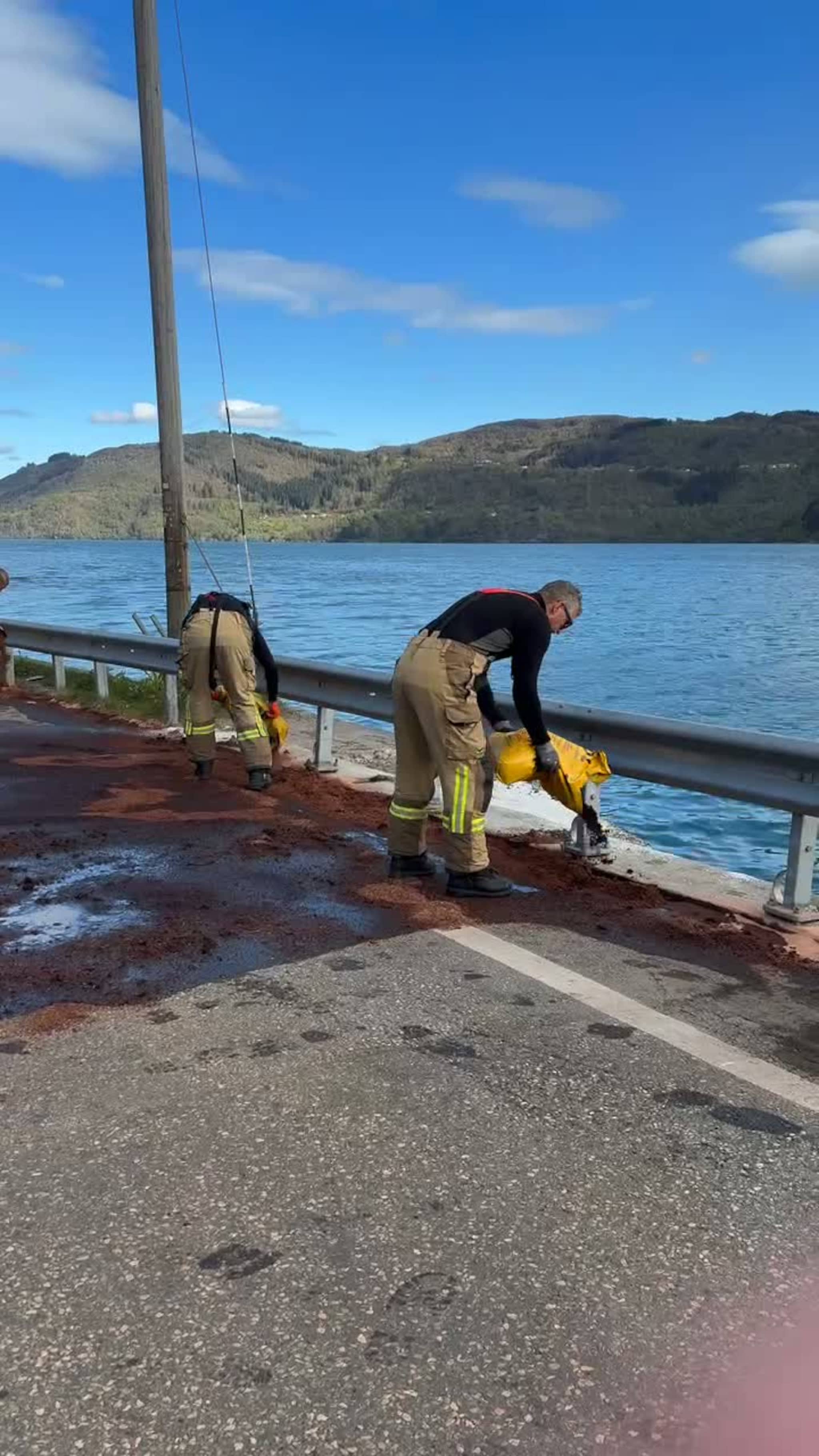 Brannvesenet i sving på Breistien kai
