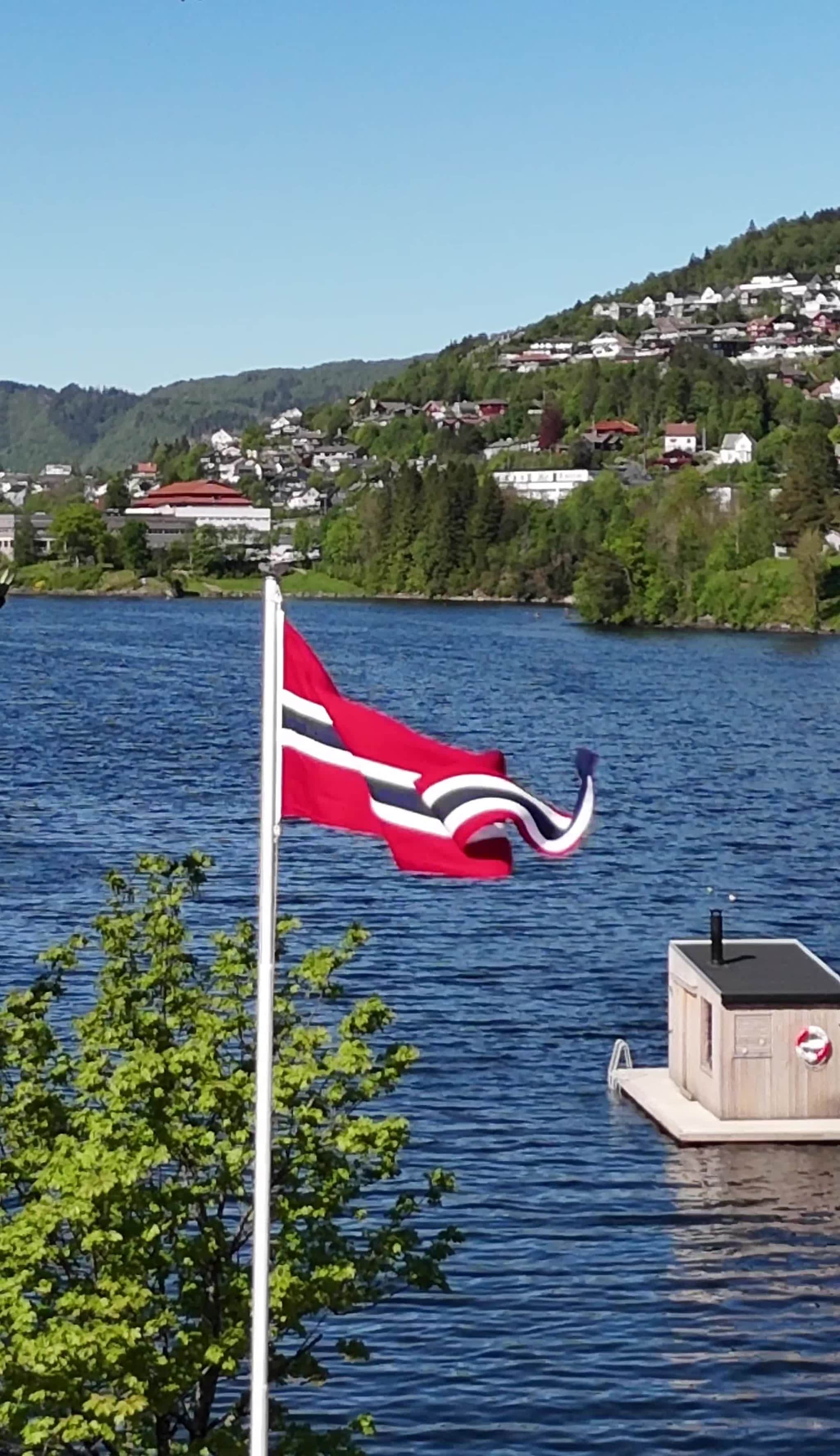 Gratulerer med nasjonaldagen!