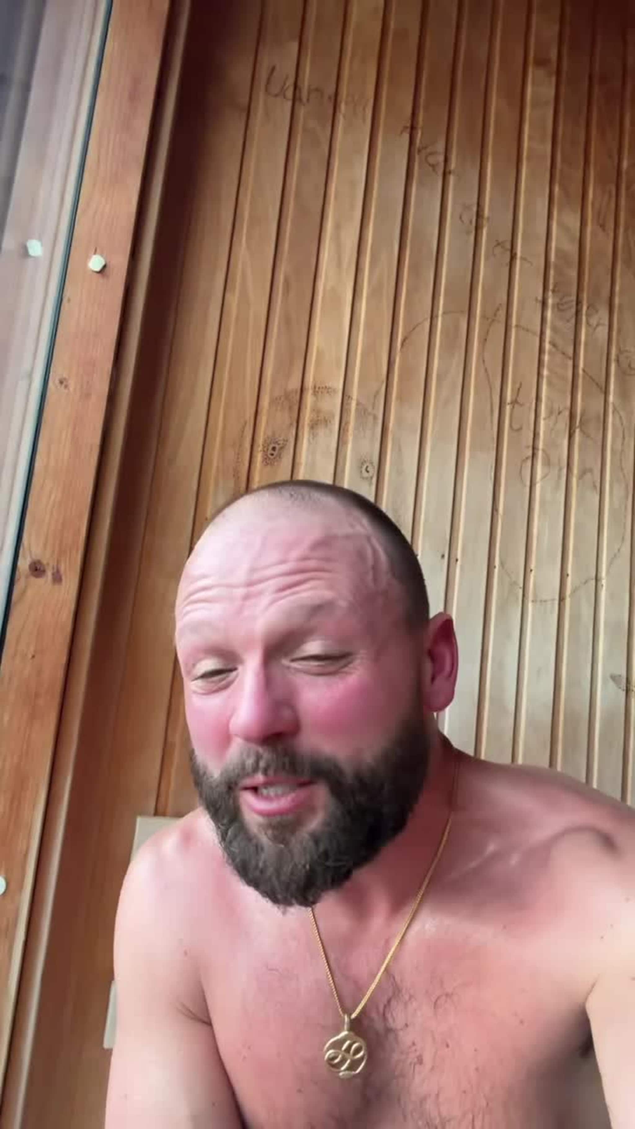 Benjamin Ward kosar seg i Flabellina