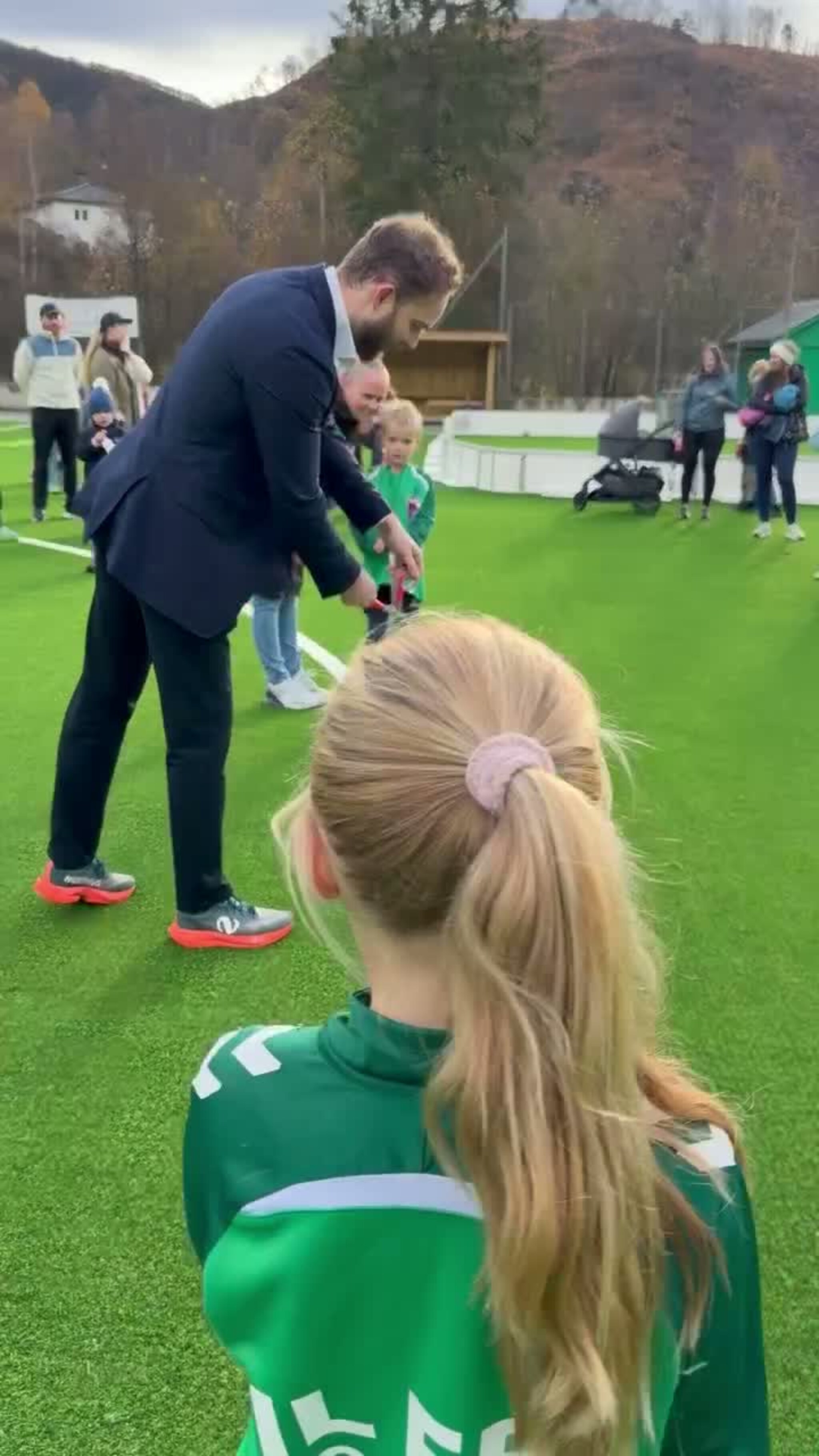 Snorklipp på Espeland av idrettsbyråden