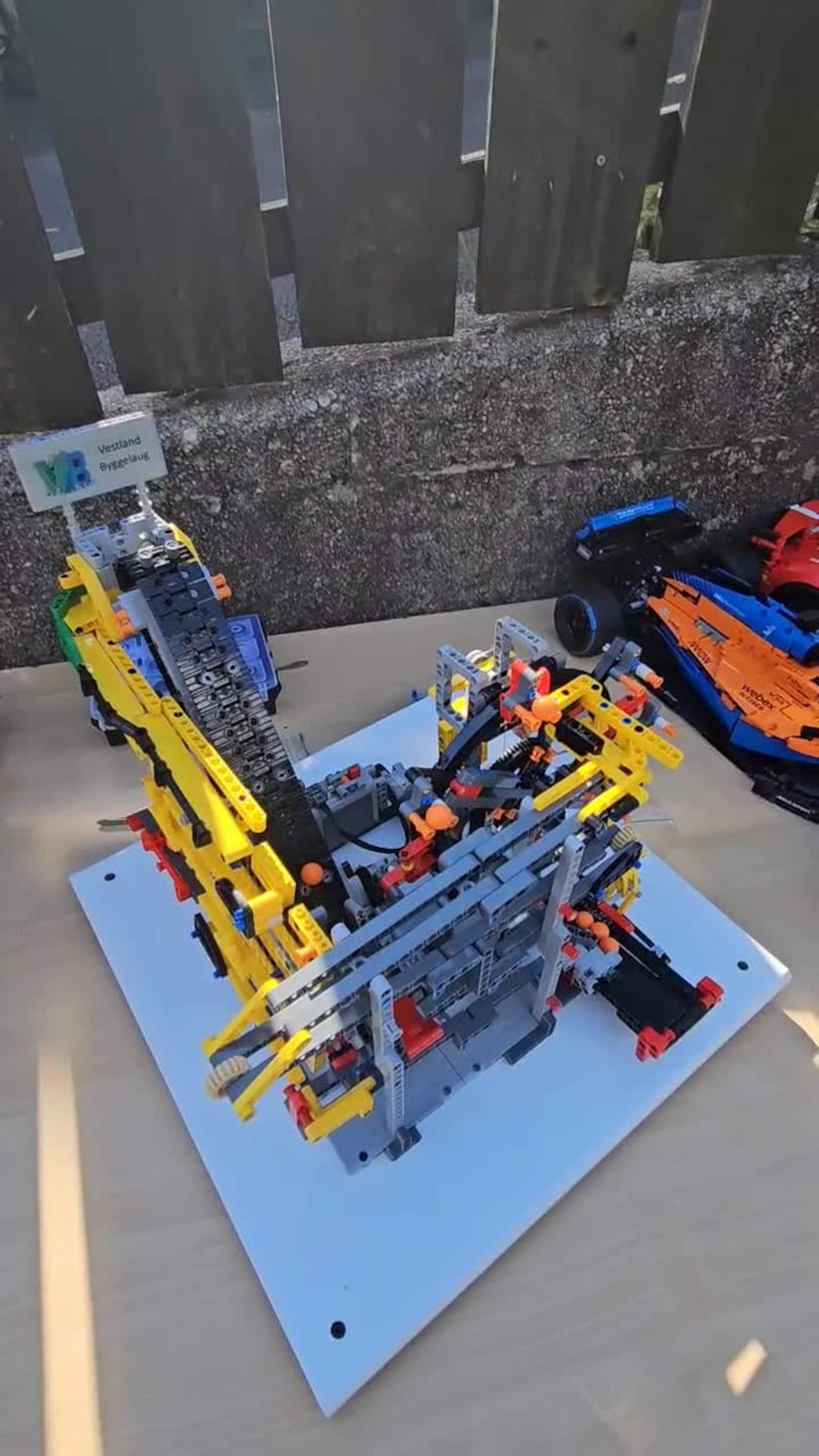 Evighetsmaskin av Lego