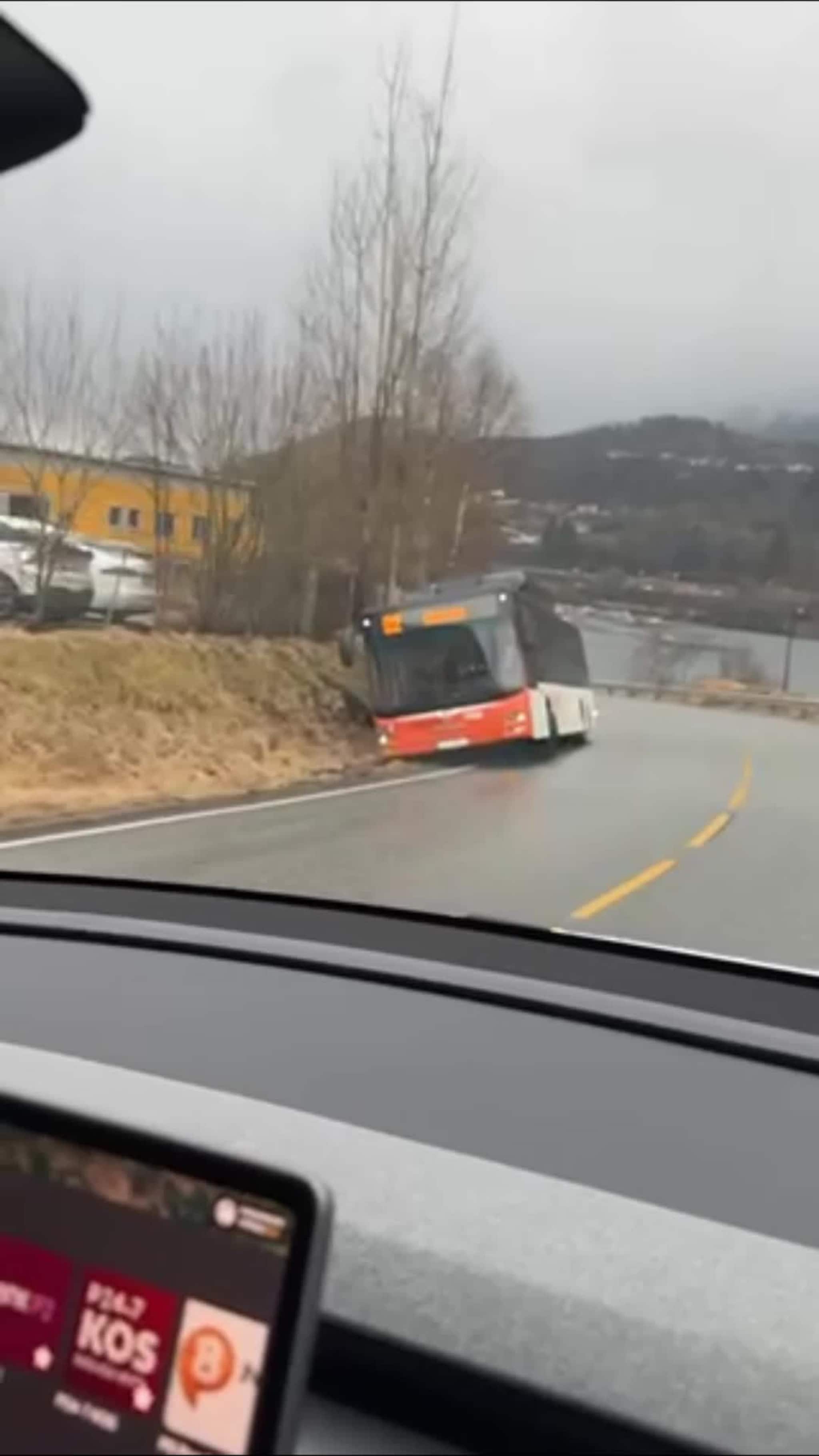 Buss i grøften