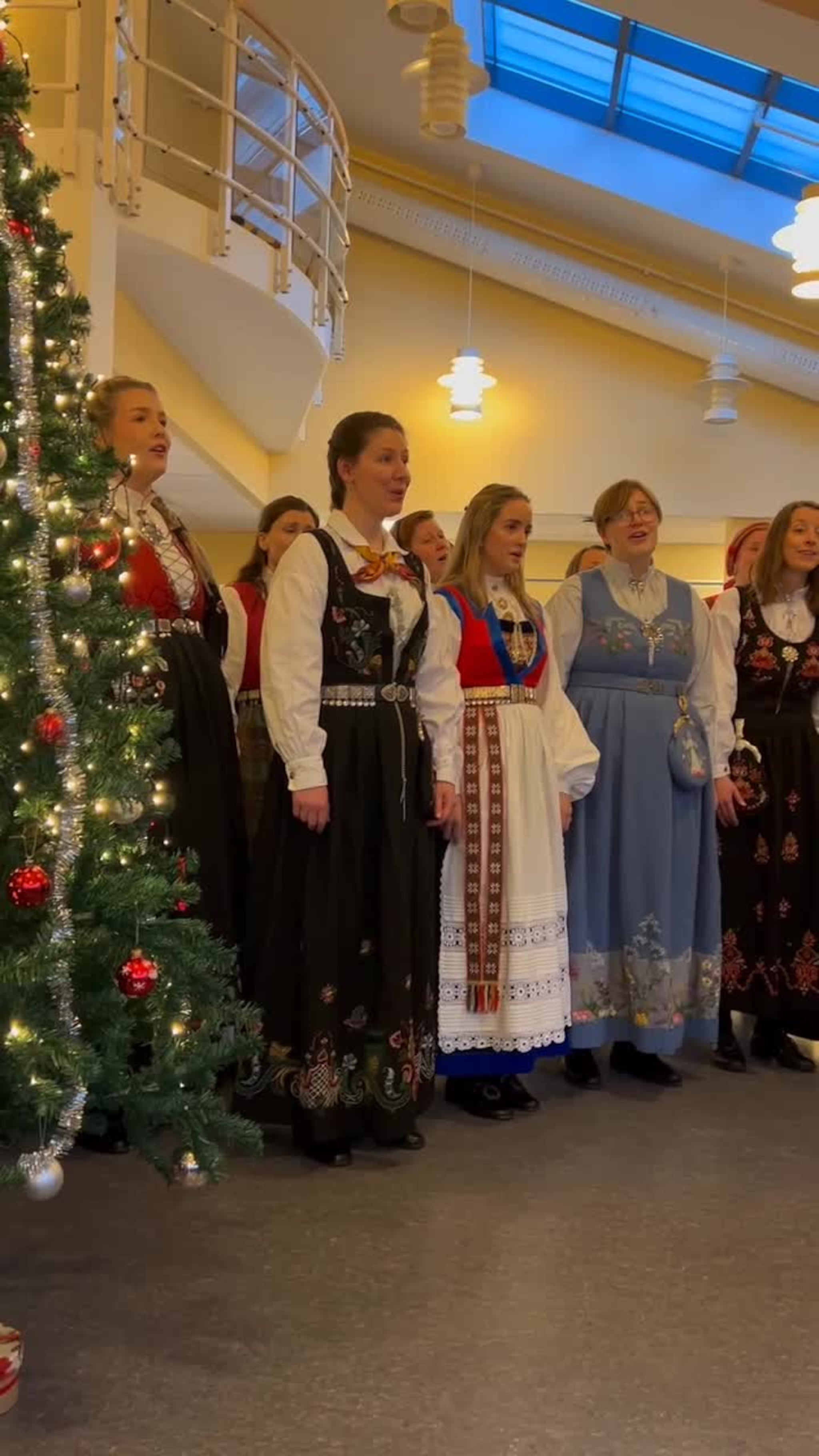 Bergens Kvinnelige Studentersangforening på Hauge