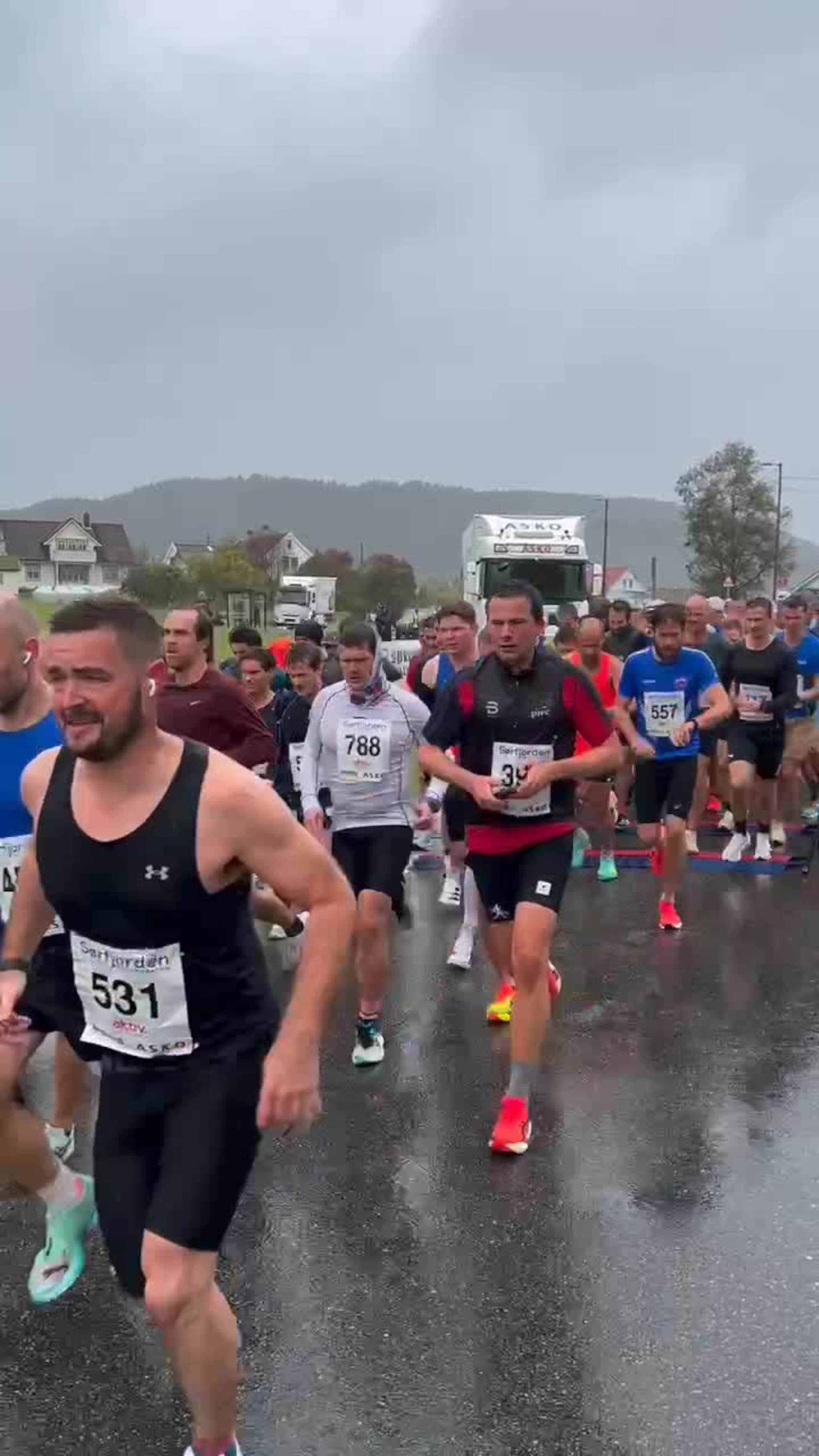 Sørfjorden halvmaraton 2025