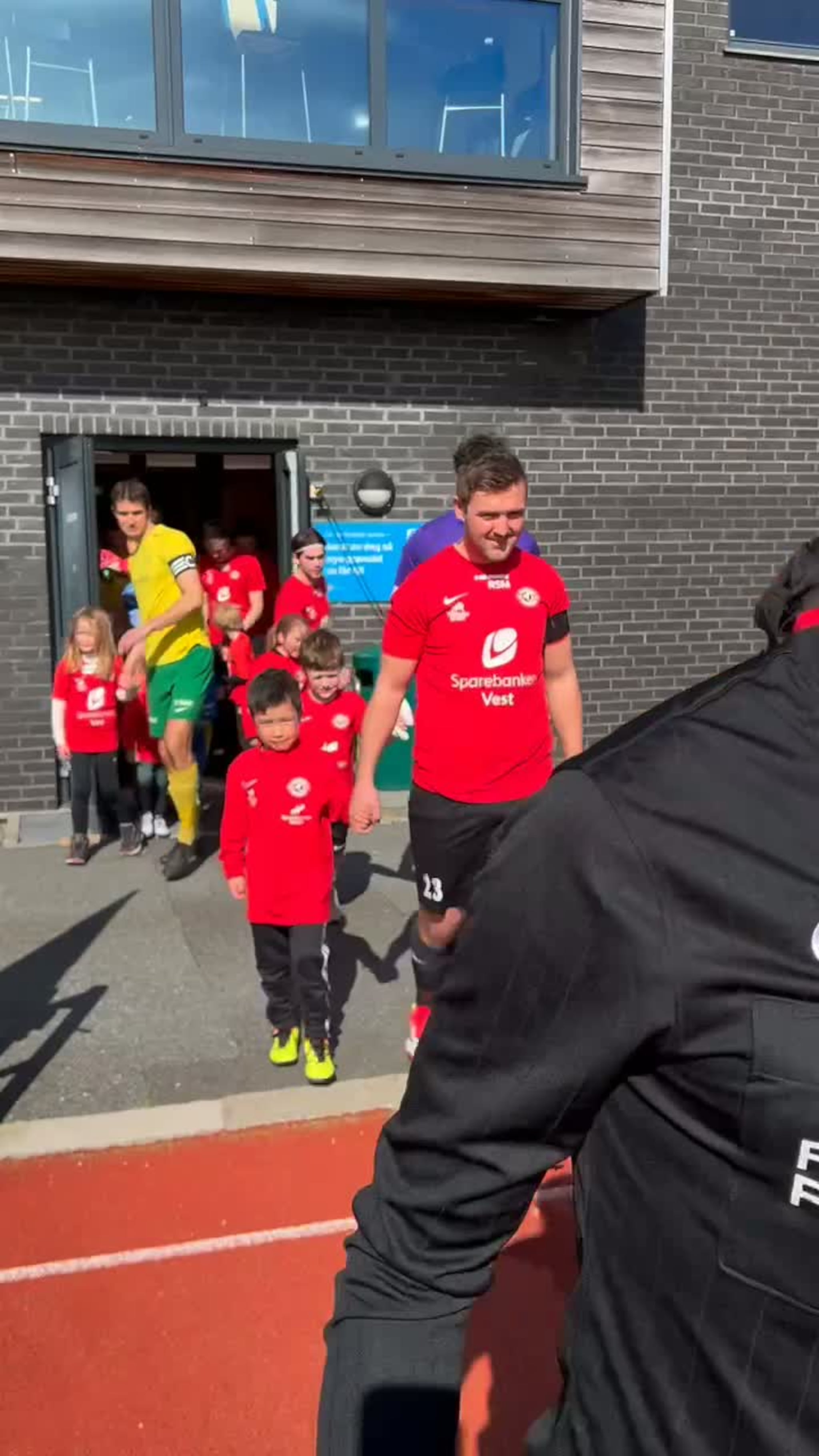 Årets første innmarsj