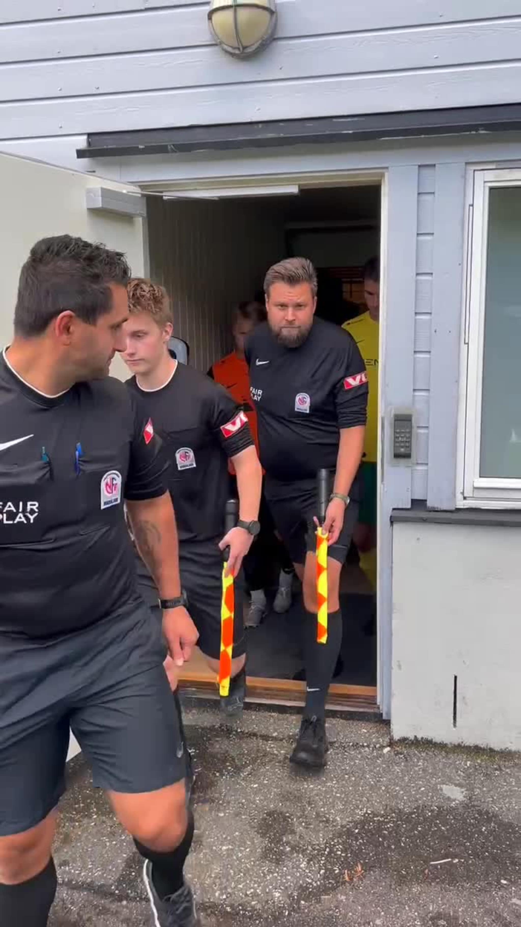 Osterøy mot Austevoll i 4. divisjon - innmarsjen