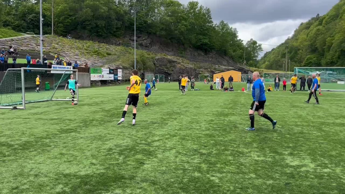 Unge karar «i støytet» i møte med veteranane