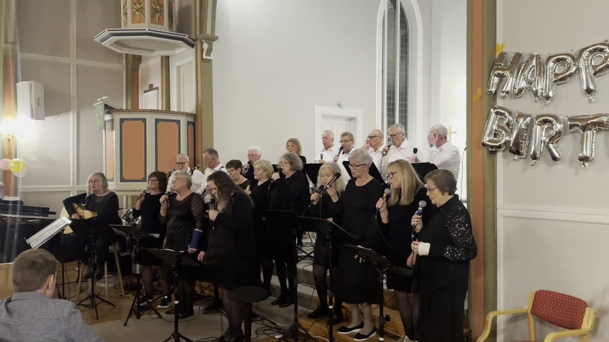Koret «Amazing» feiret 25-årsjubileum i Ytre Arna kirke