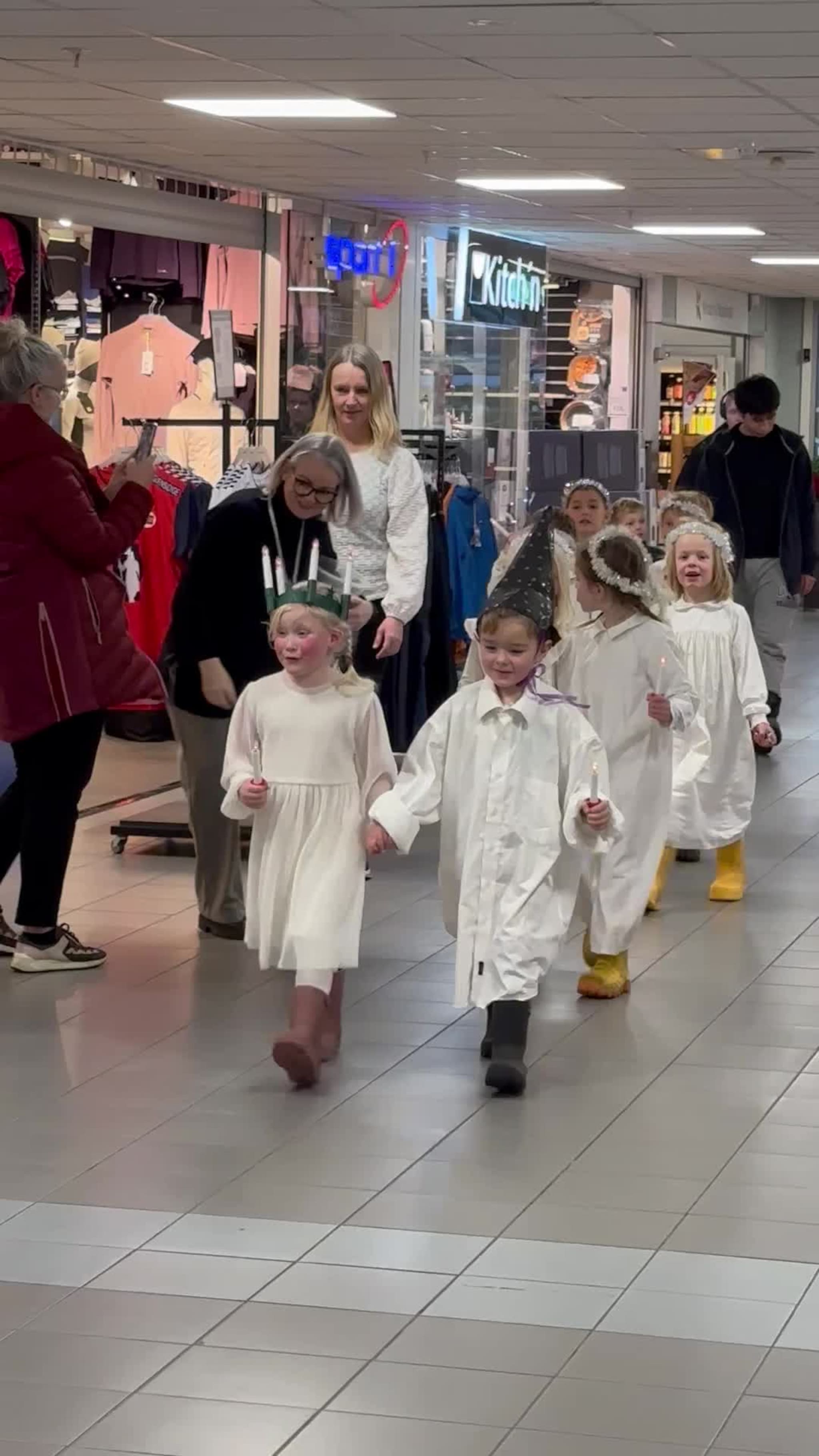 Kidsa Festtangen på Øyrane torg.