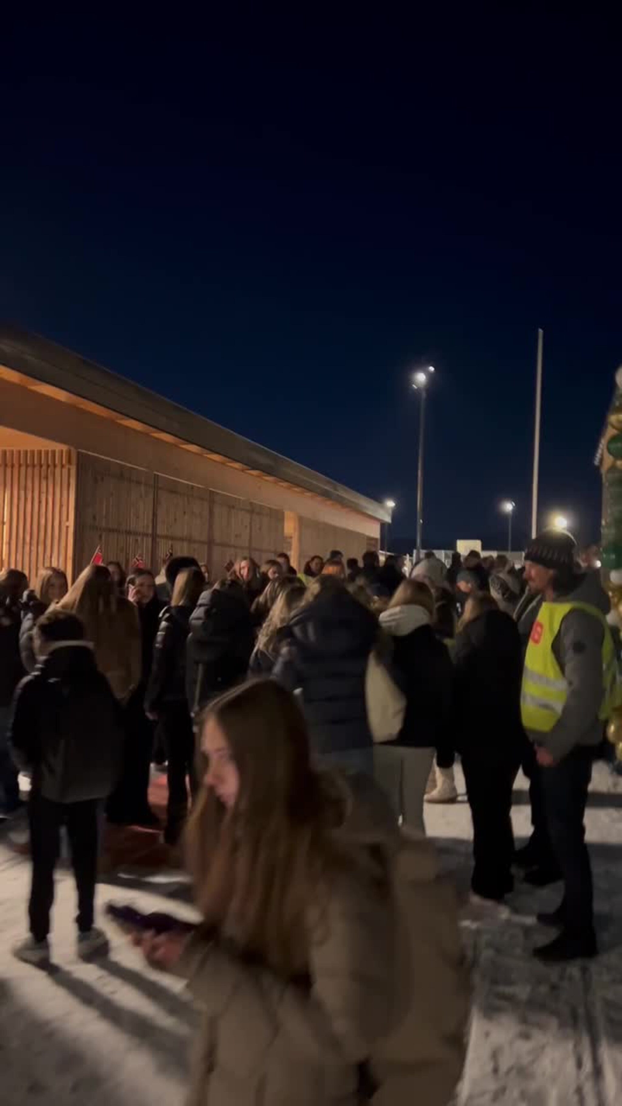 Nye Garnes ungdomsskule har opna for elevane
