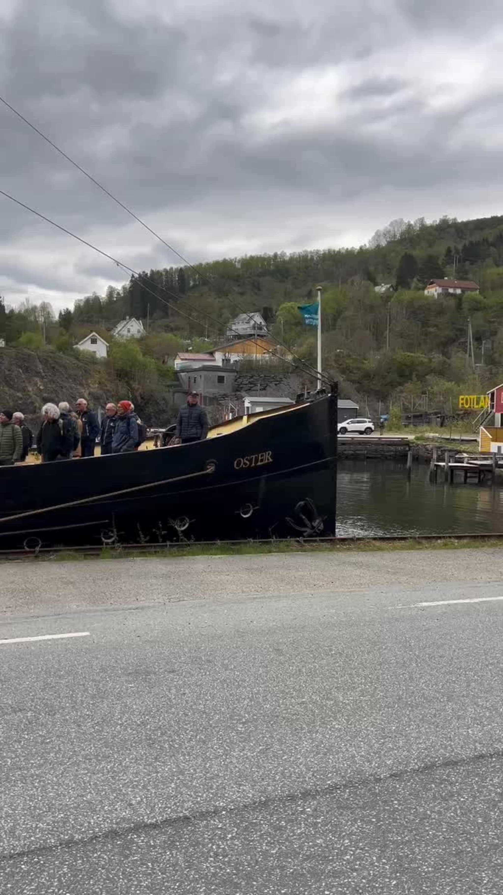 DS «Oster» i Fotlandsvåg