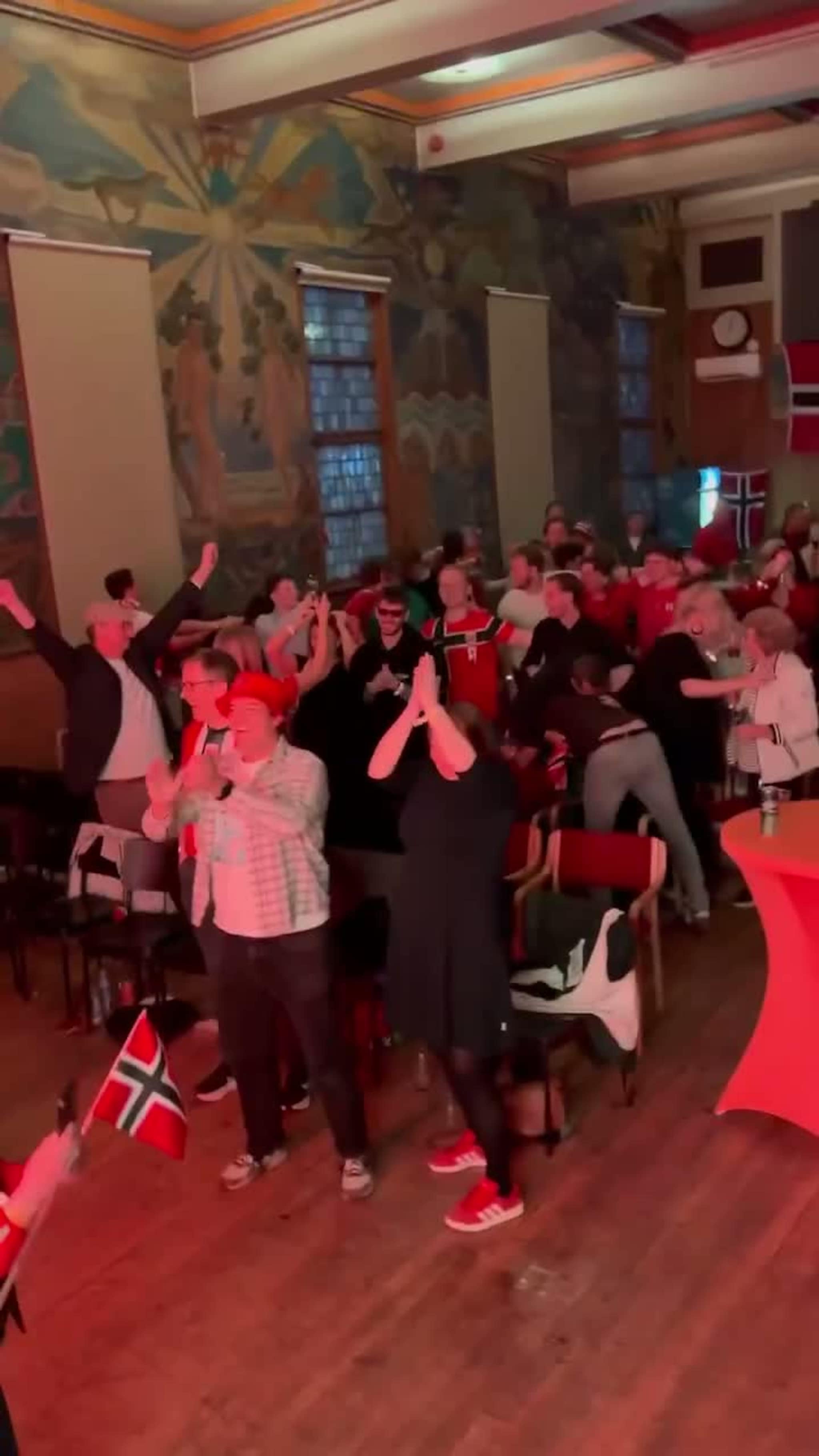 Her går bygdefolket av hengslene!