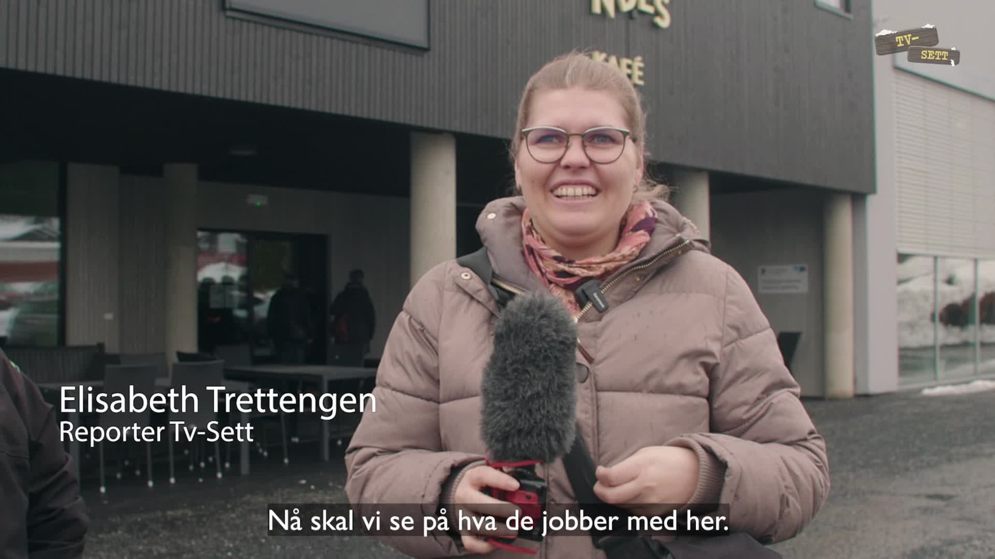 TV-Sett: Astri har vokst opp på gard på Berge: - Jeg likte veldig godt dyr