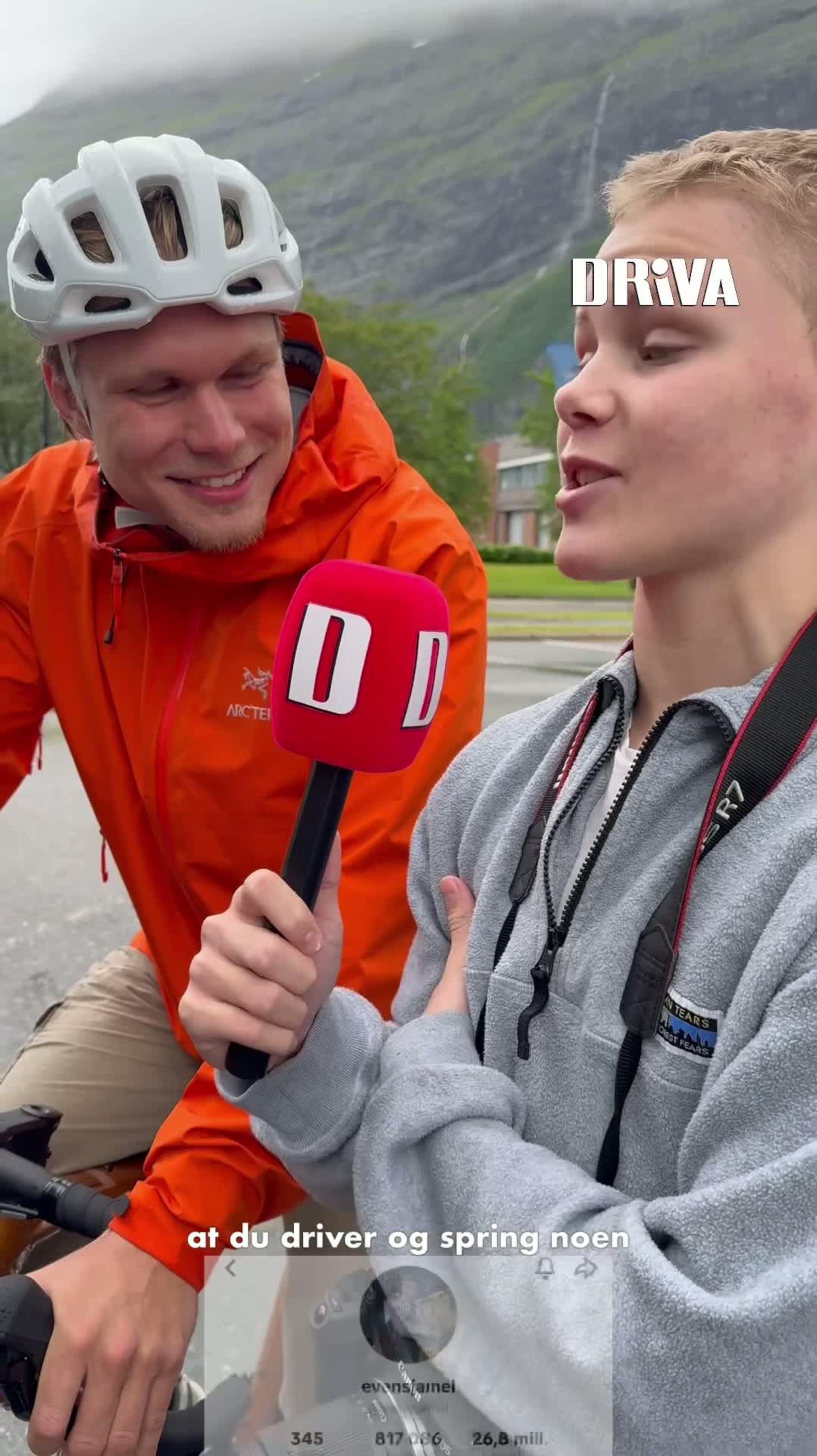 TikTok-profilen @evensjamel var på plass for å heie fram svigerfaren under Kaptein Dreyers Minneløp.