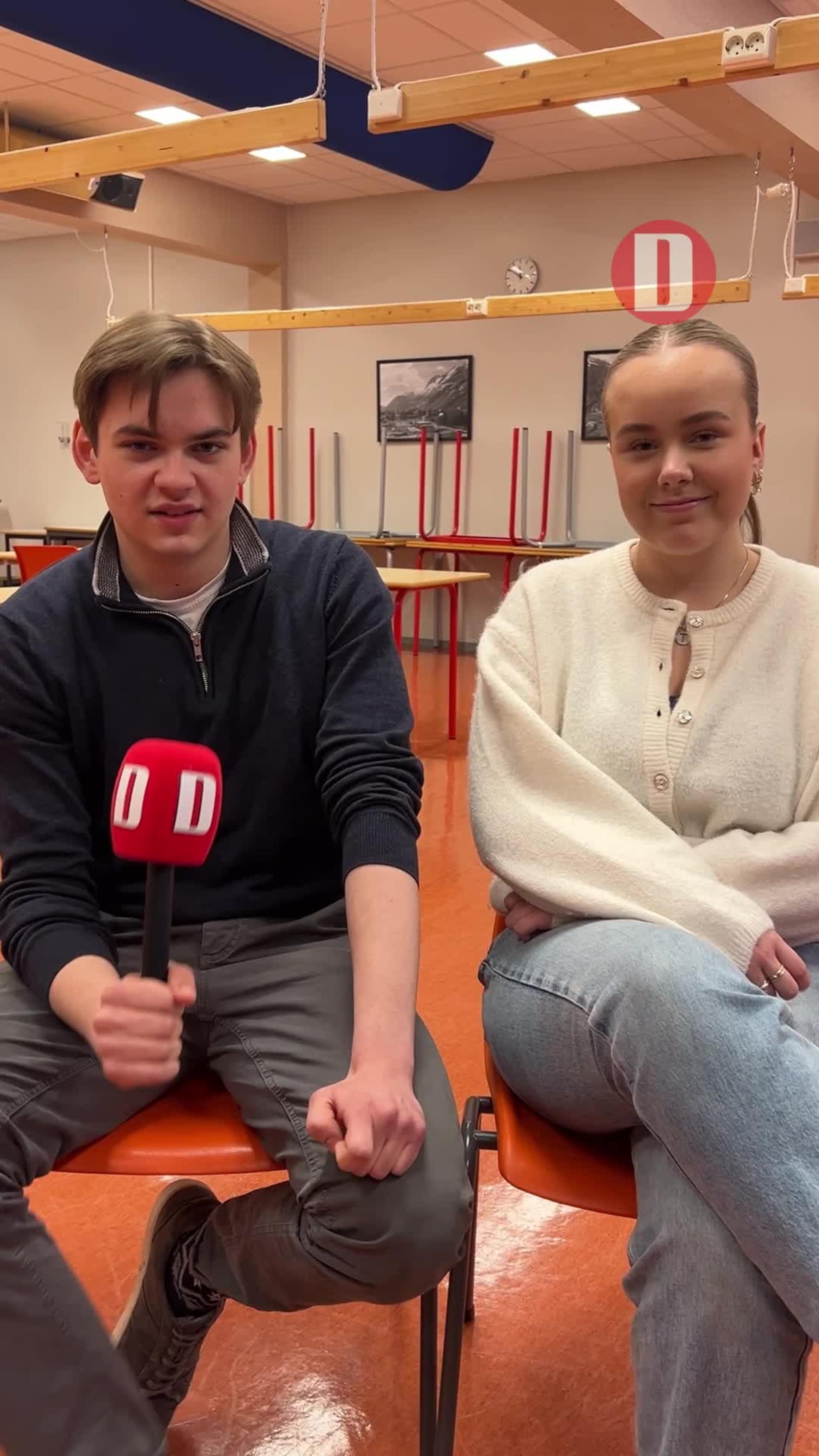 Revysjefene om avgangsrevyen på SVS