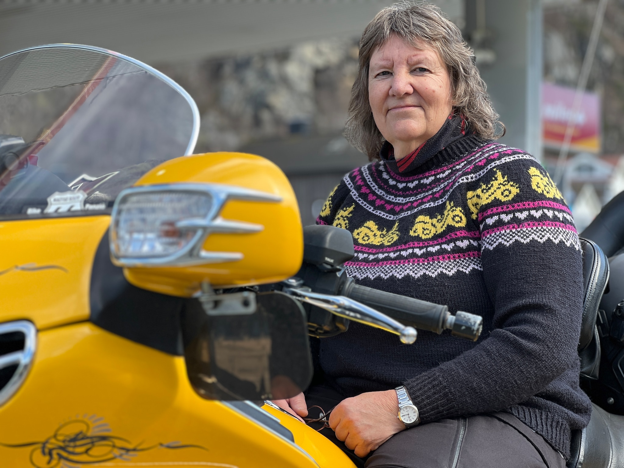 Feiret vårsola  motorsykkeltur