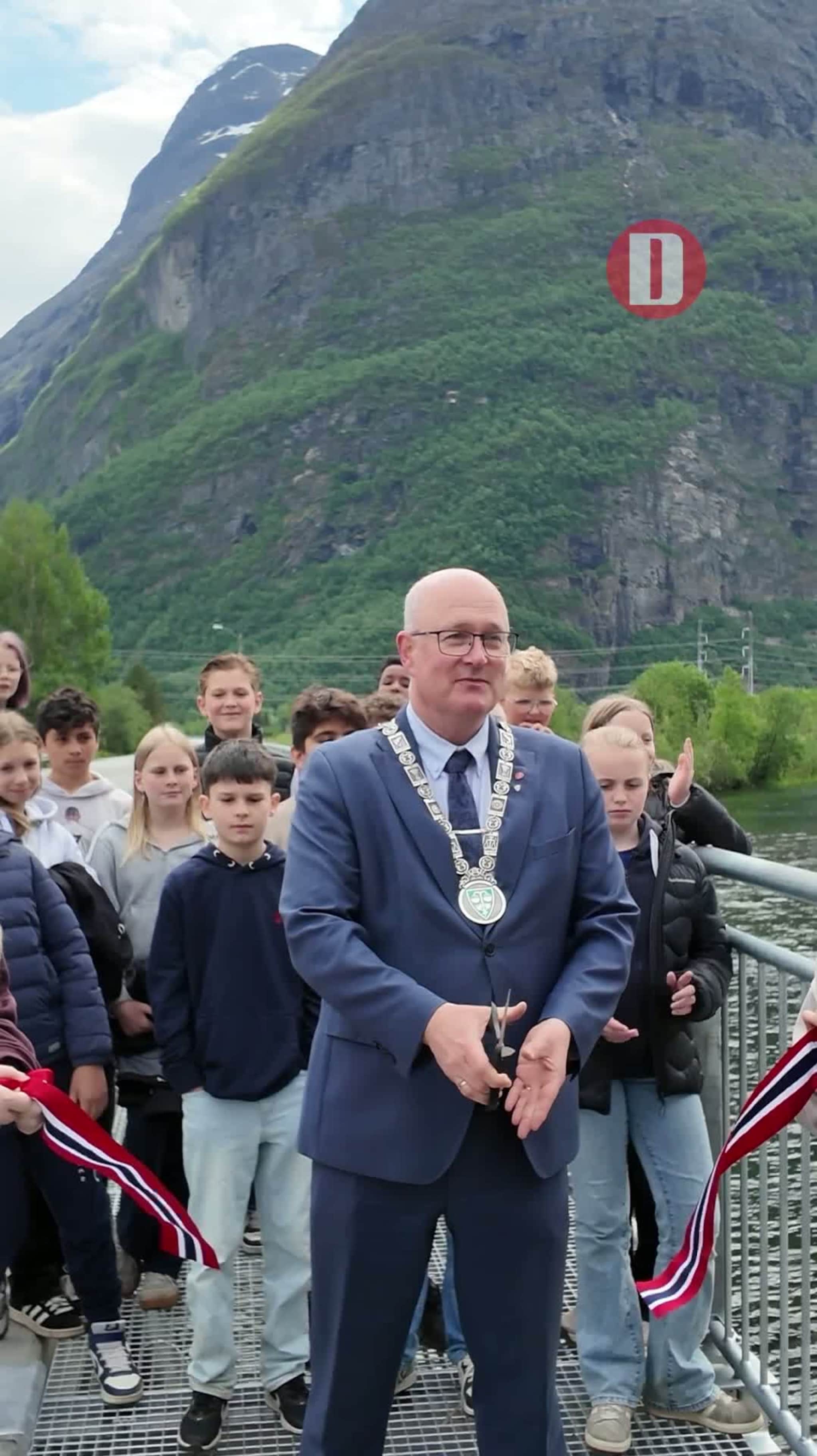 Endelig tryggere over brua