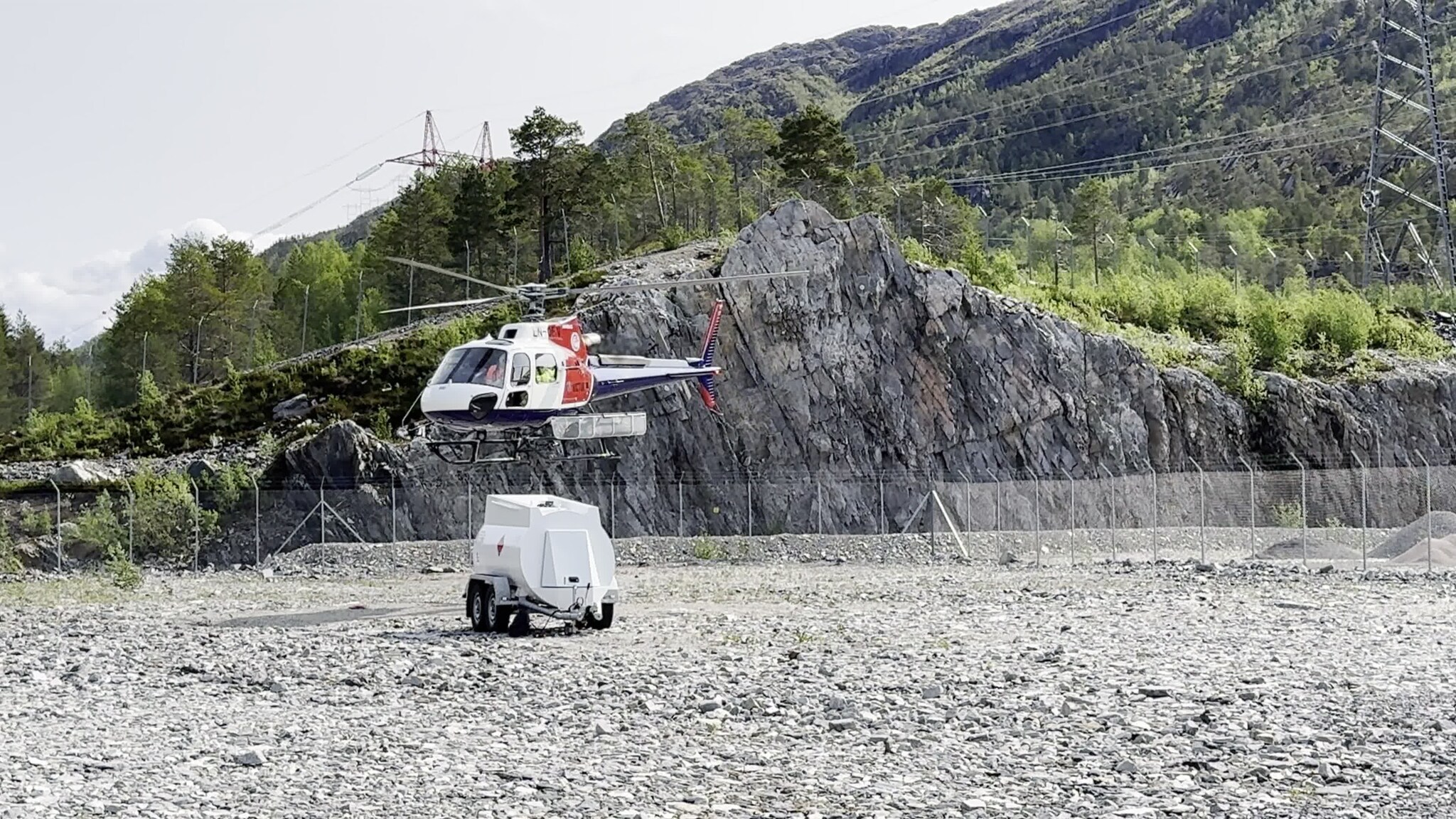 Helitrans Norge flyr ut mannskaper