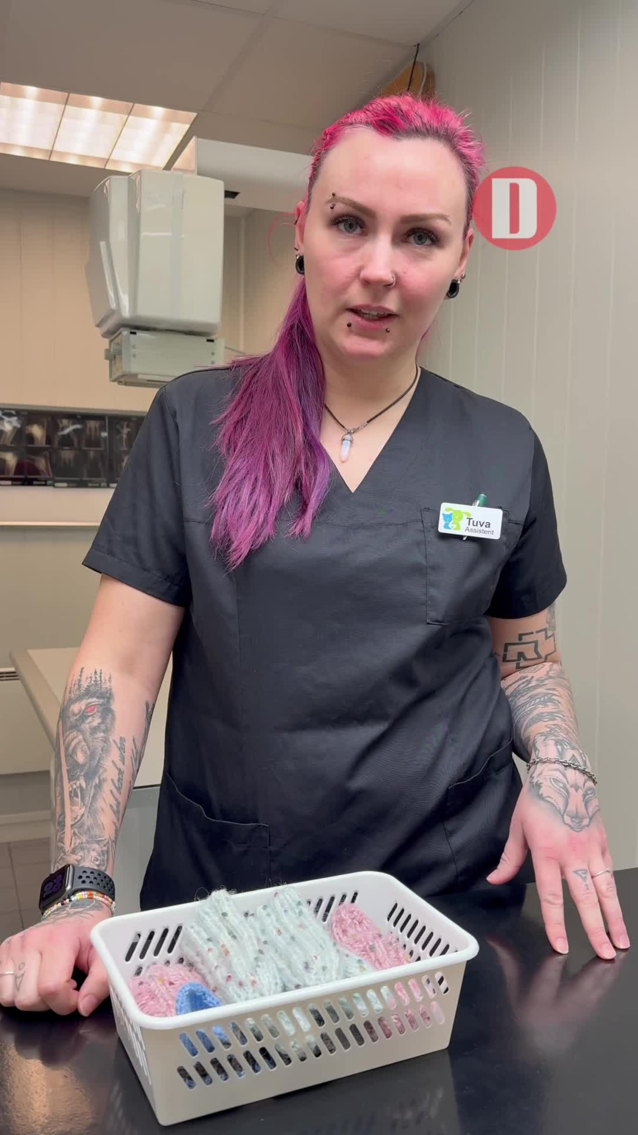 Strikkede ullsokker til firbeinte pasienter under narkose