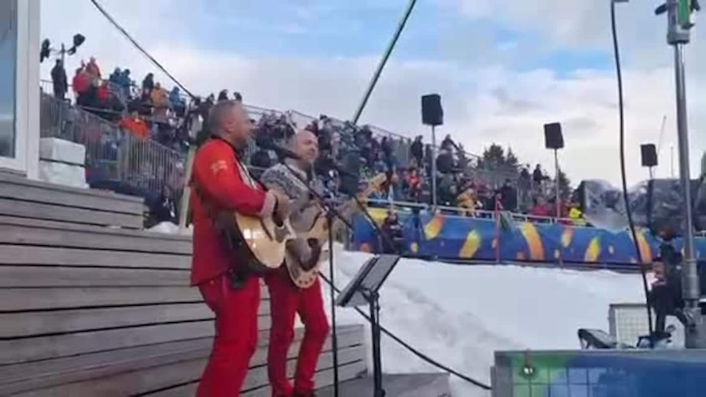 Svein Håvard Saksen (t.v.) og Torbjørn Kvande i Granåsen under Ski-VM.