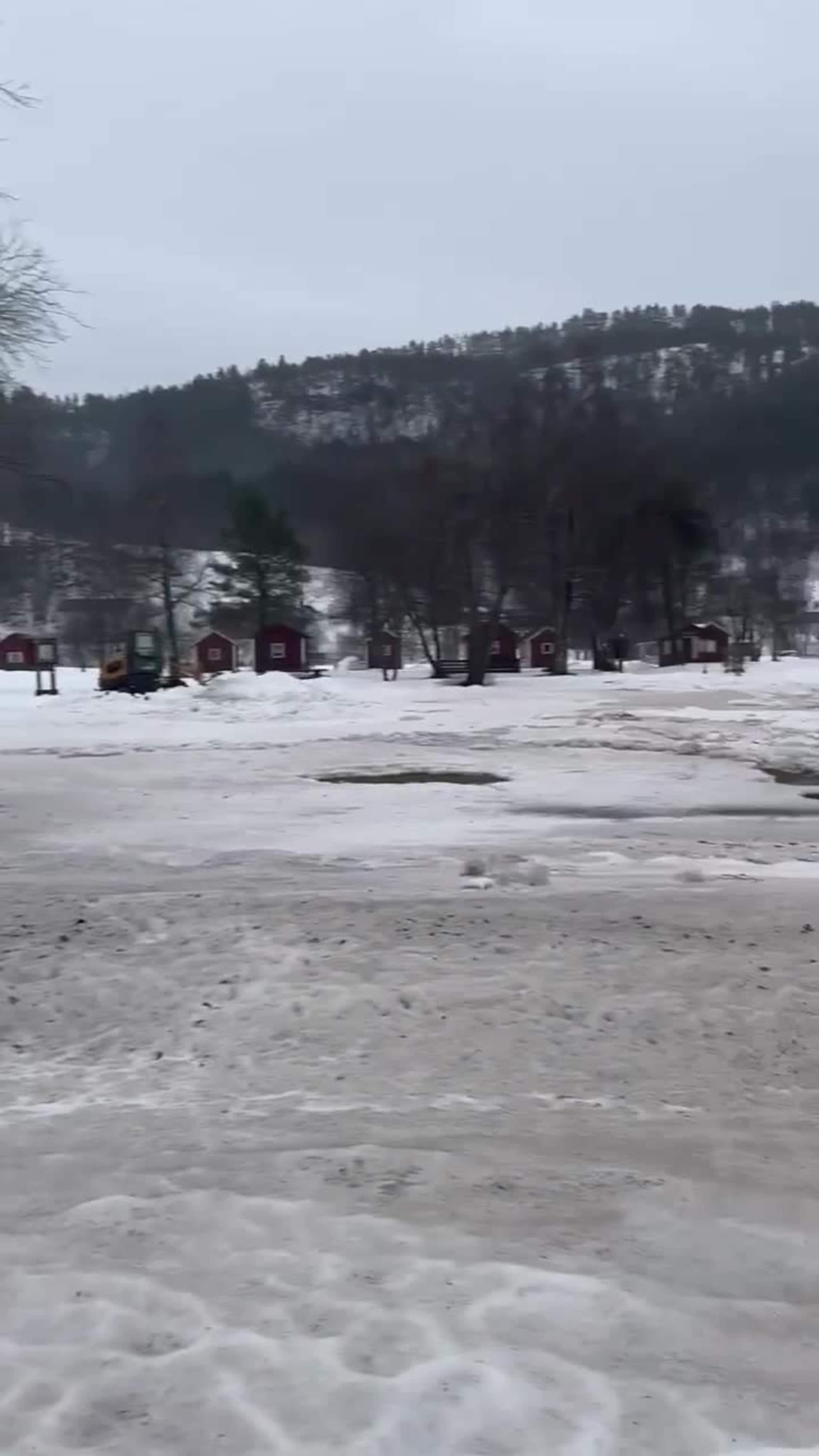Flom ved Småøyan camping januar 2025