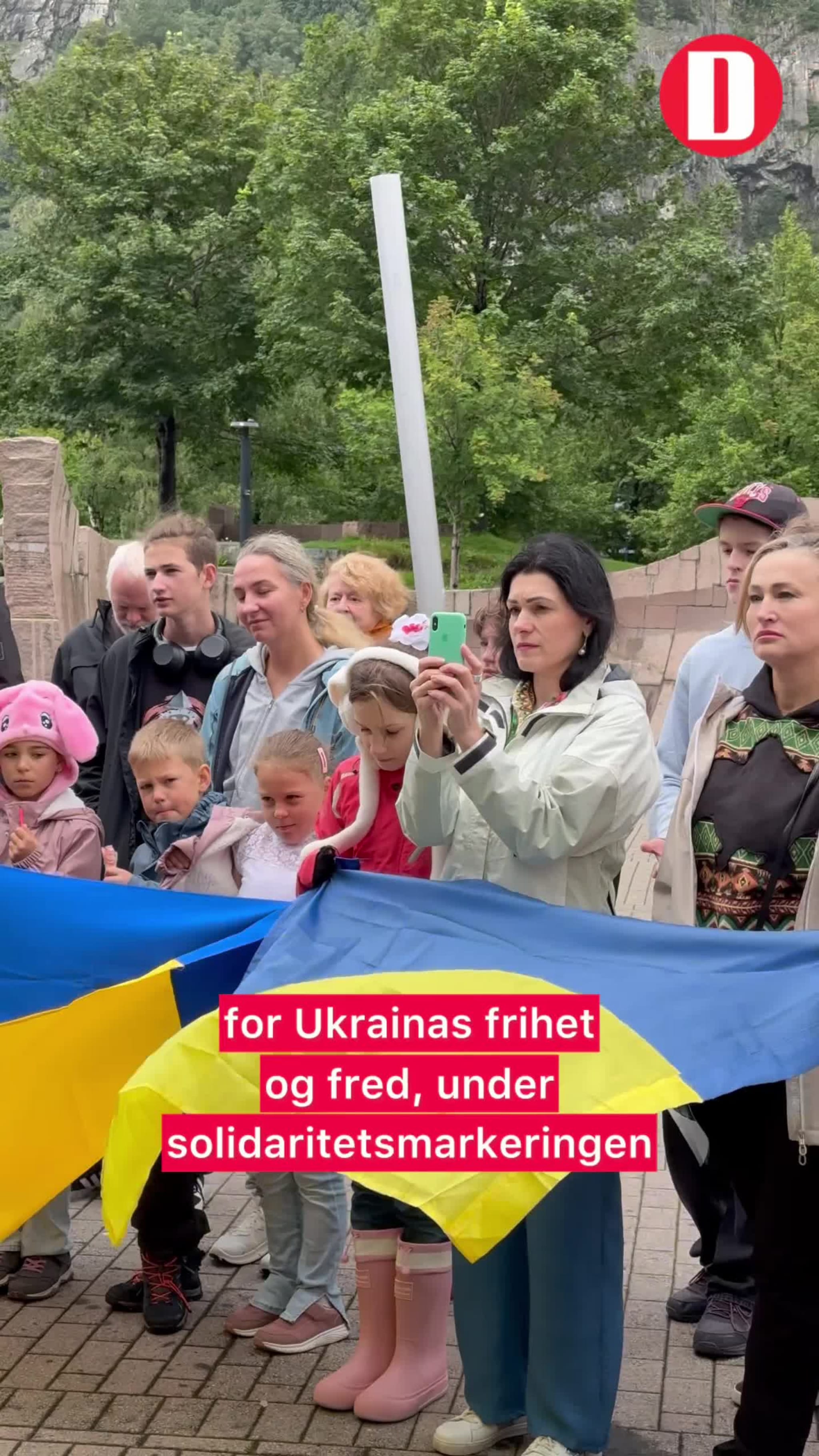 Solidaritet for Ukraina markert på Øratorget