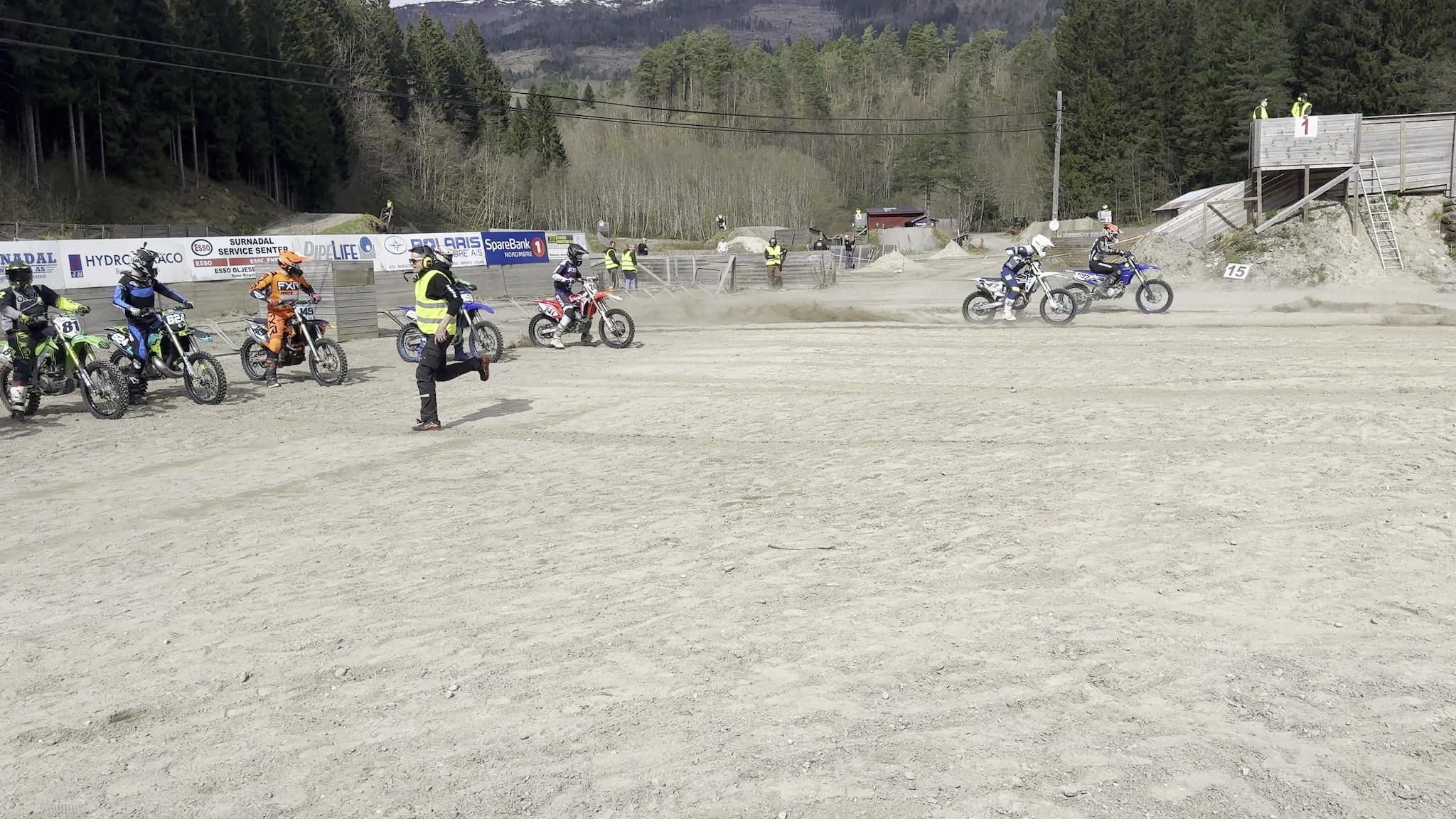 Vårløp i motocross i Surnadal