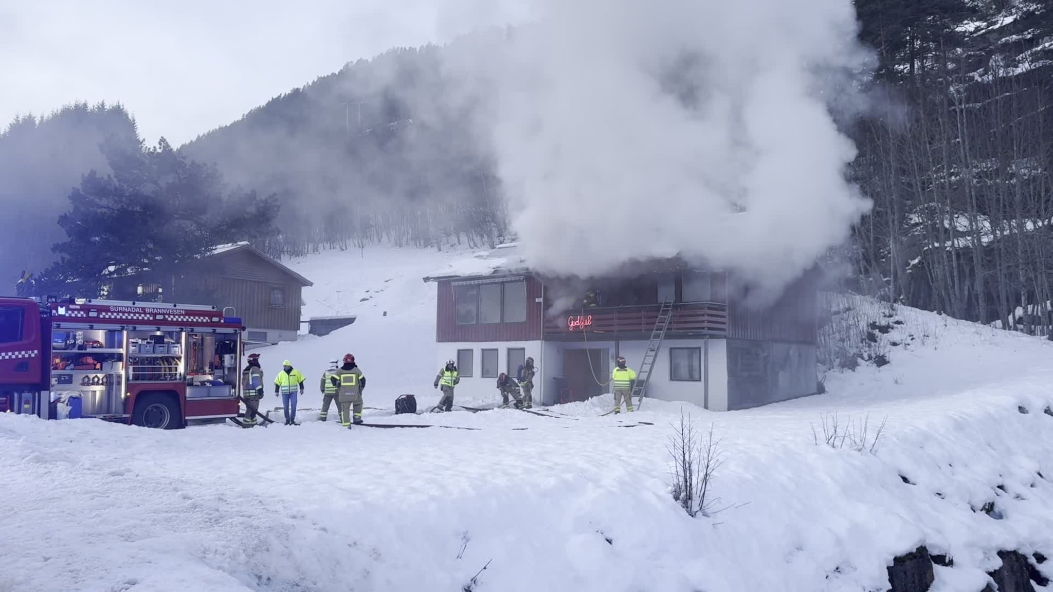 Brann i bolighus i Bøverfjorden