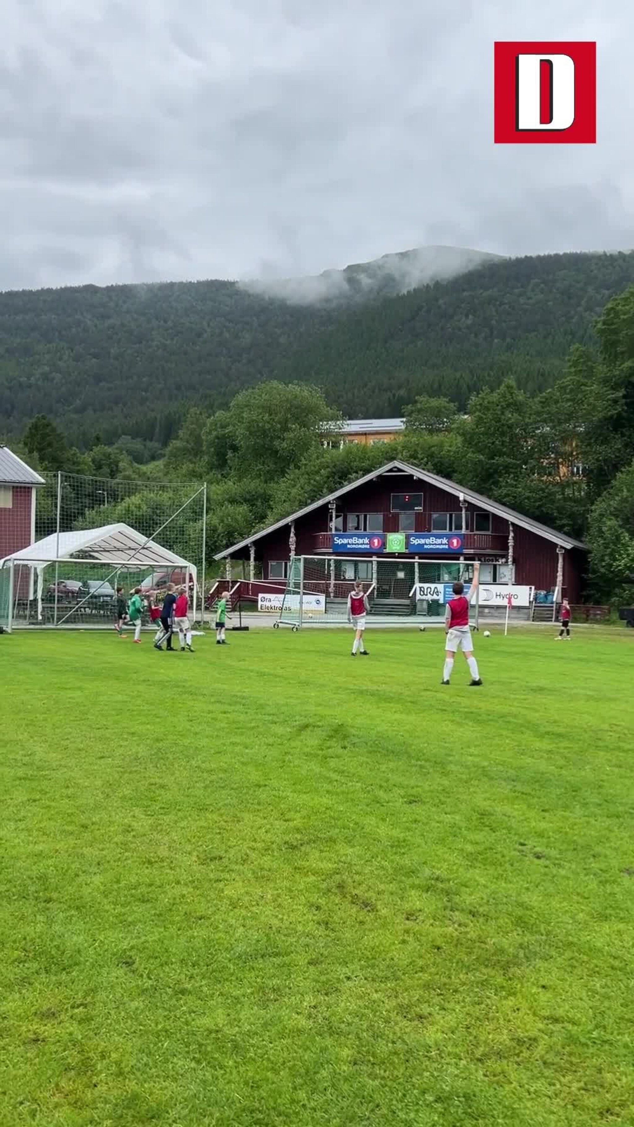 Stemning og høy trivselsfaktor på fotballskole