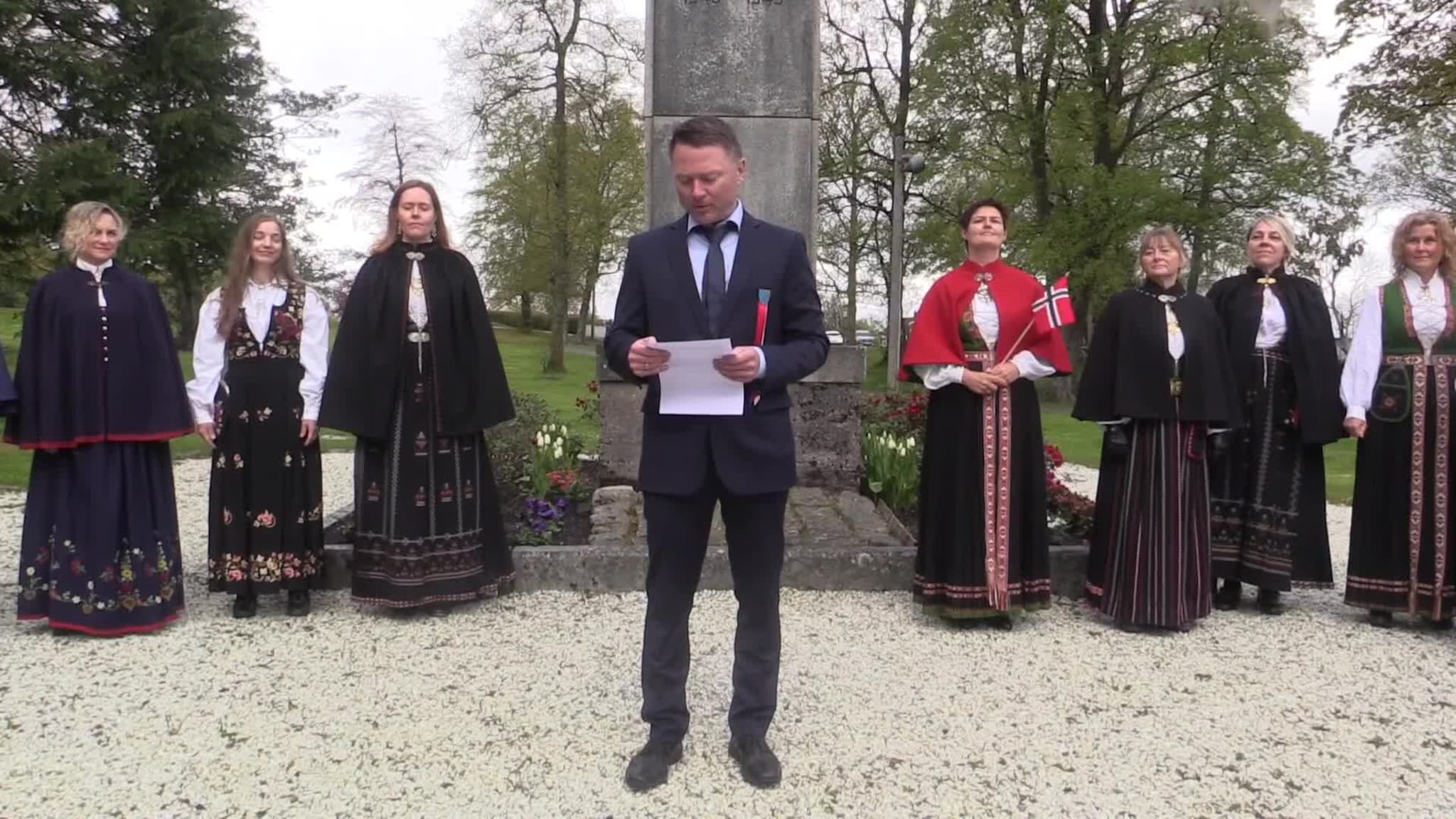 kransenedlegging i florø.mp4