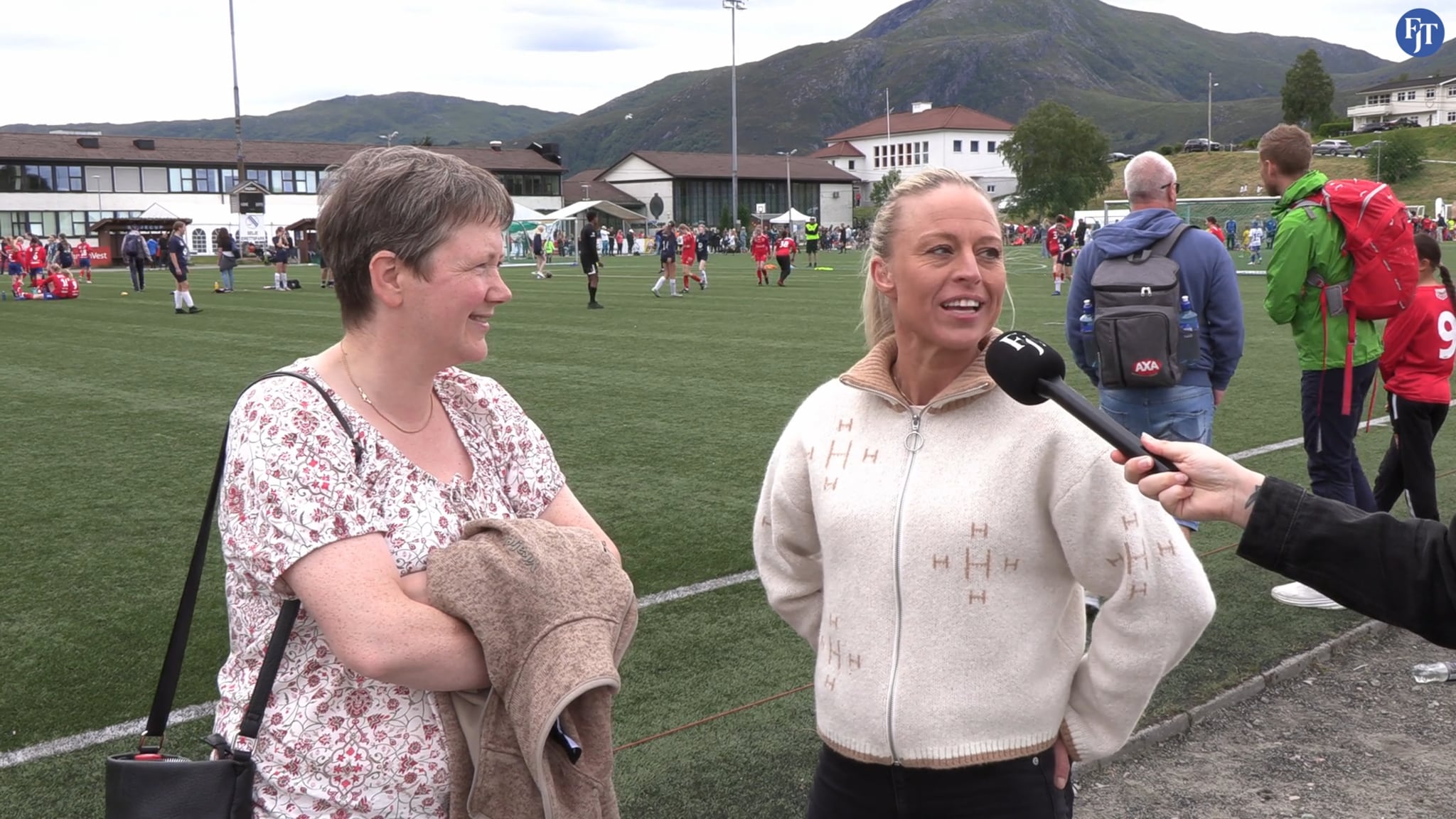 Her stiller over 200 frivillige opp for å gjennomføre cupen