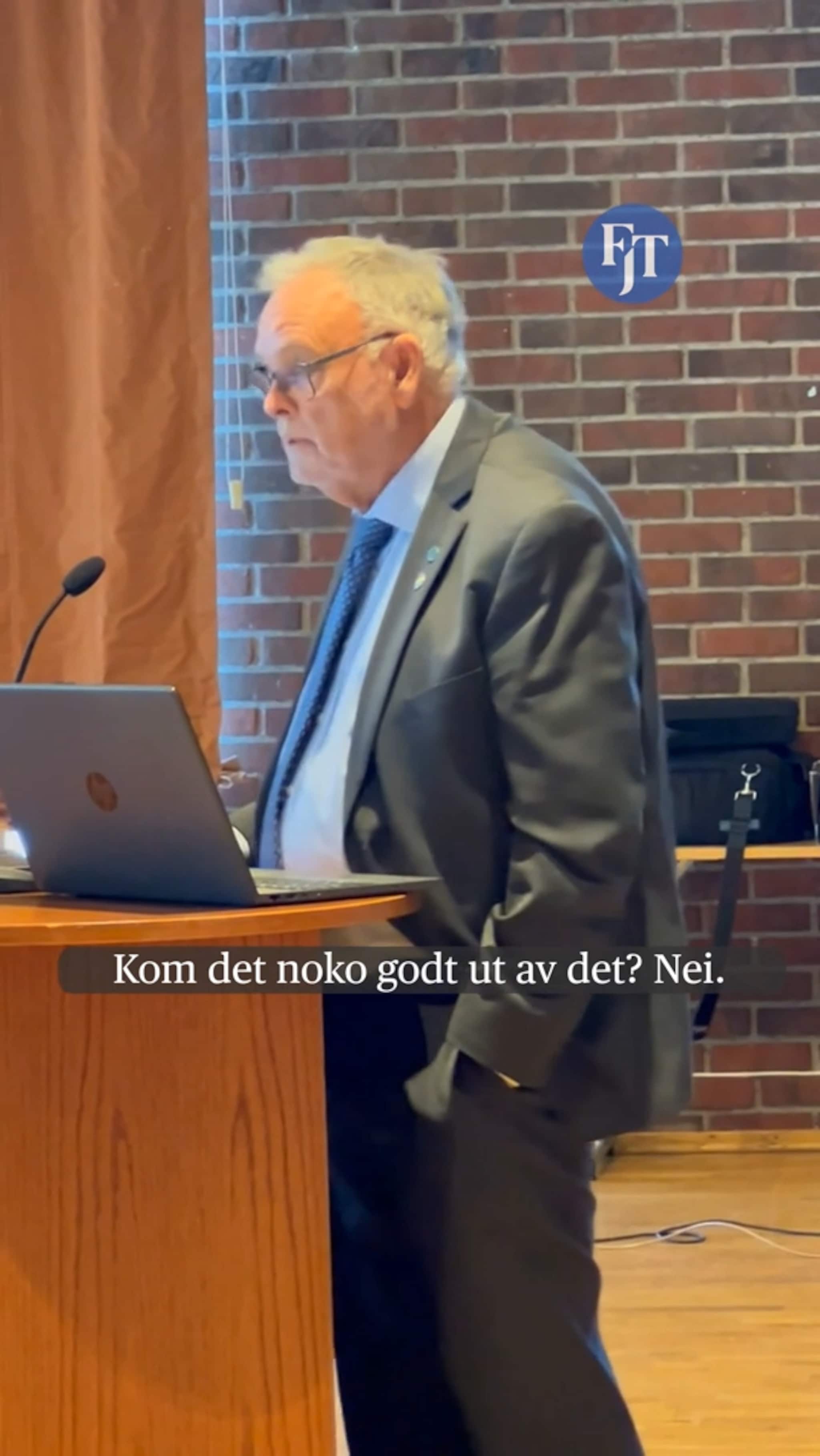 Beklaga at skulane blei lagde ned