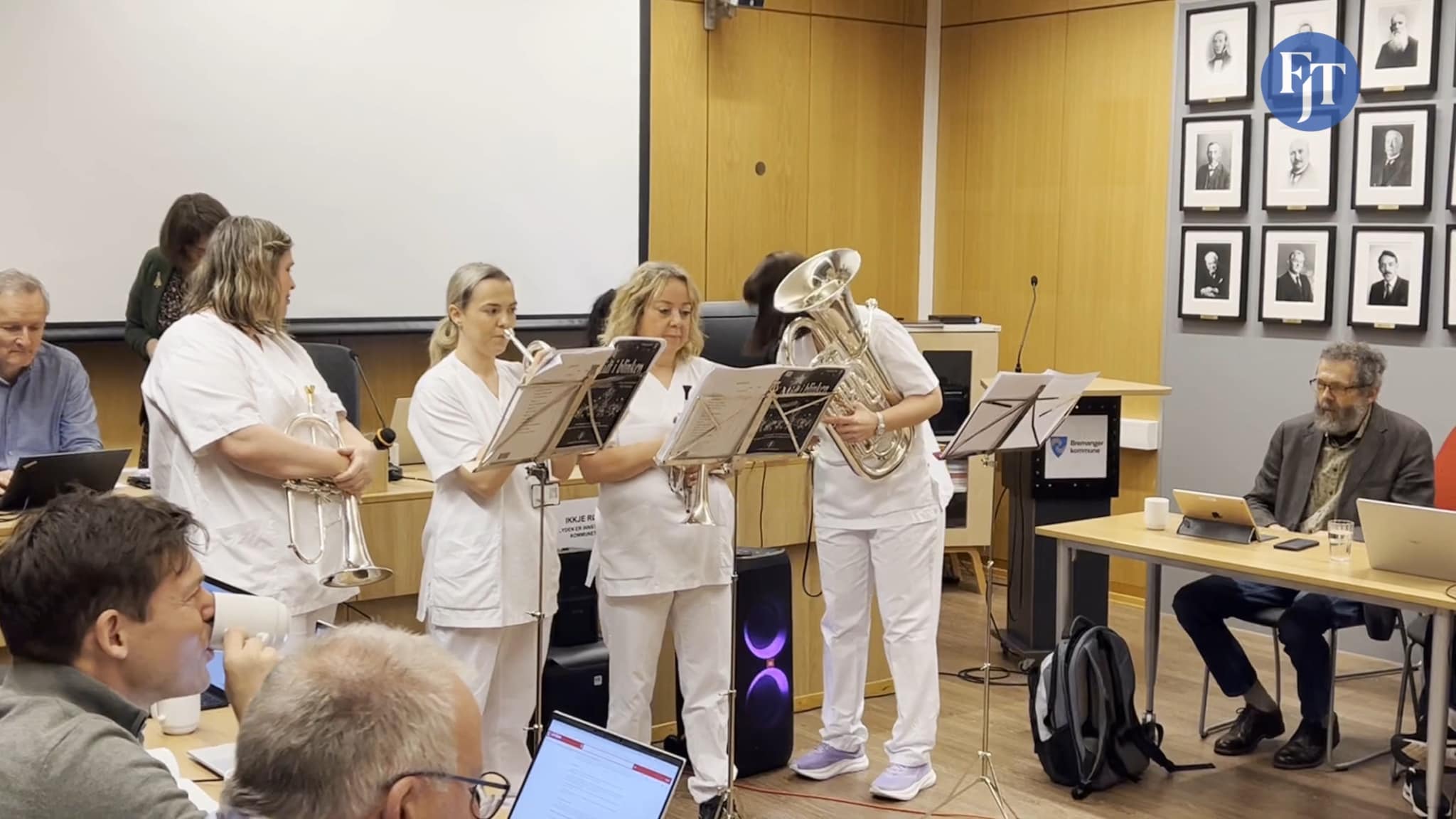 Helsekorpset kom med julestemninga