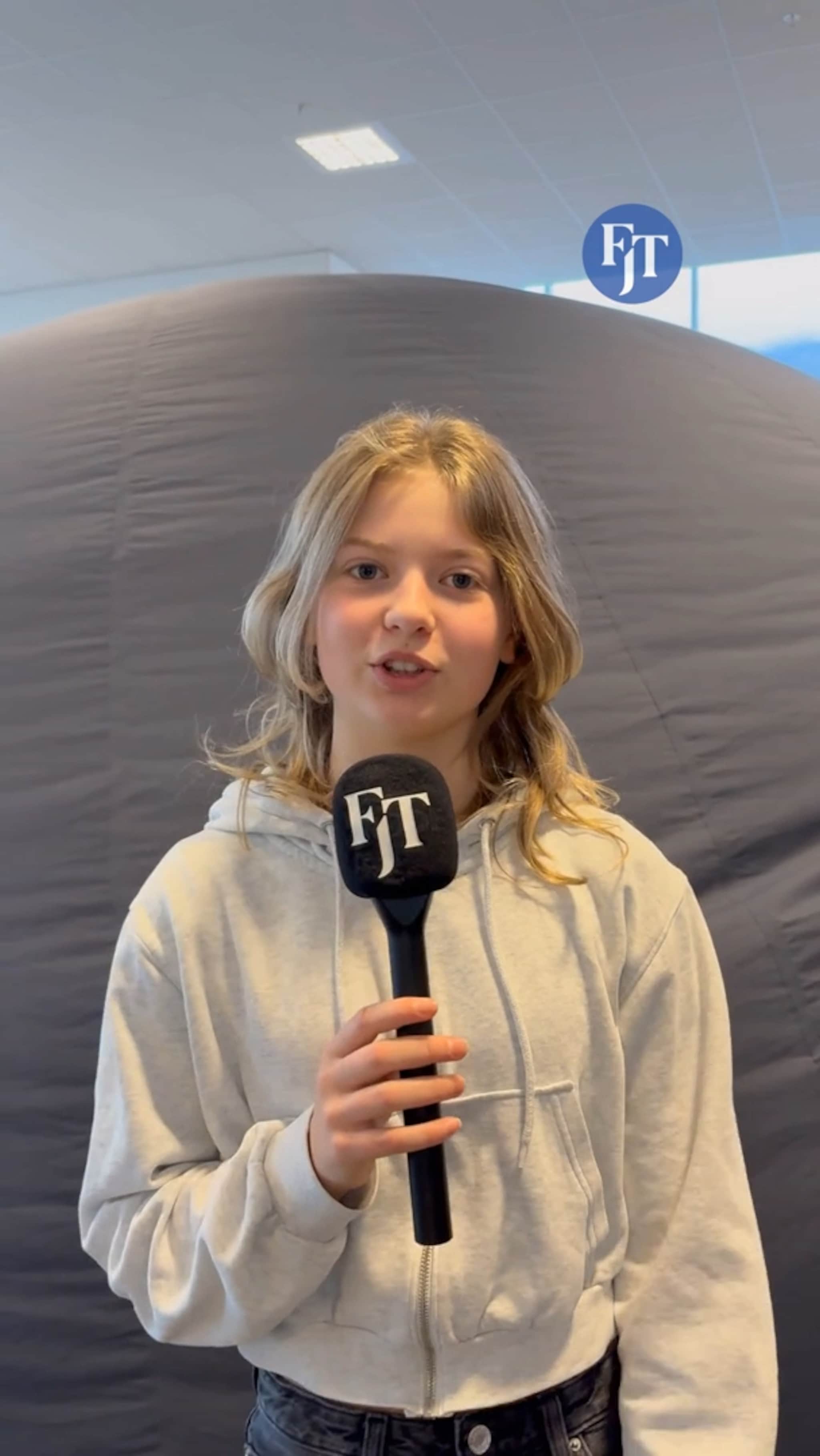 Eva går inn i verdsrommet