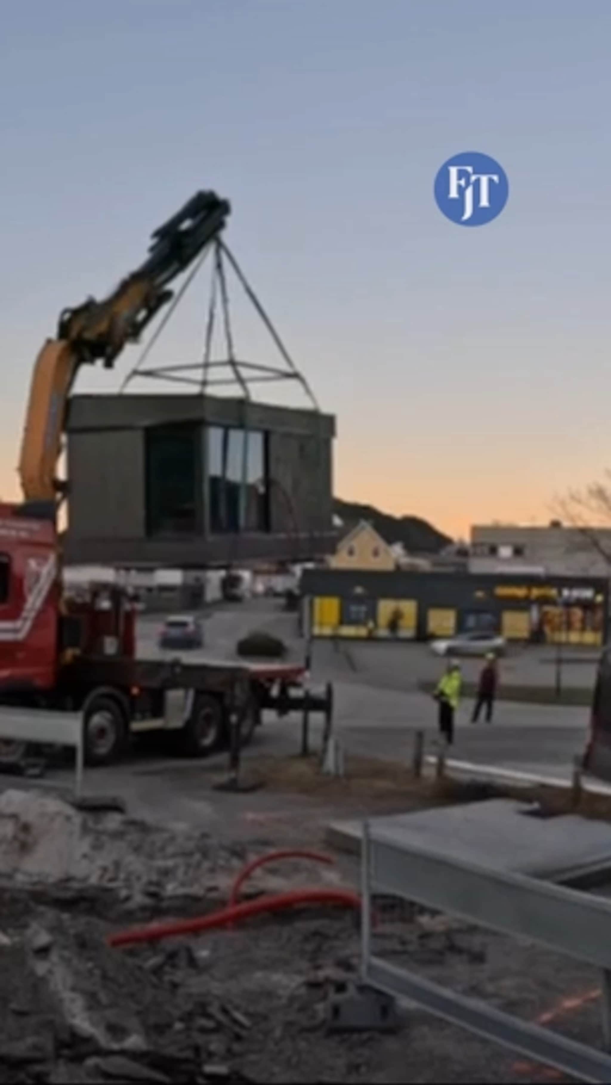 No er endeleg badstua på plass