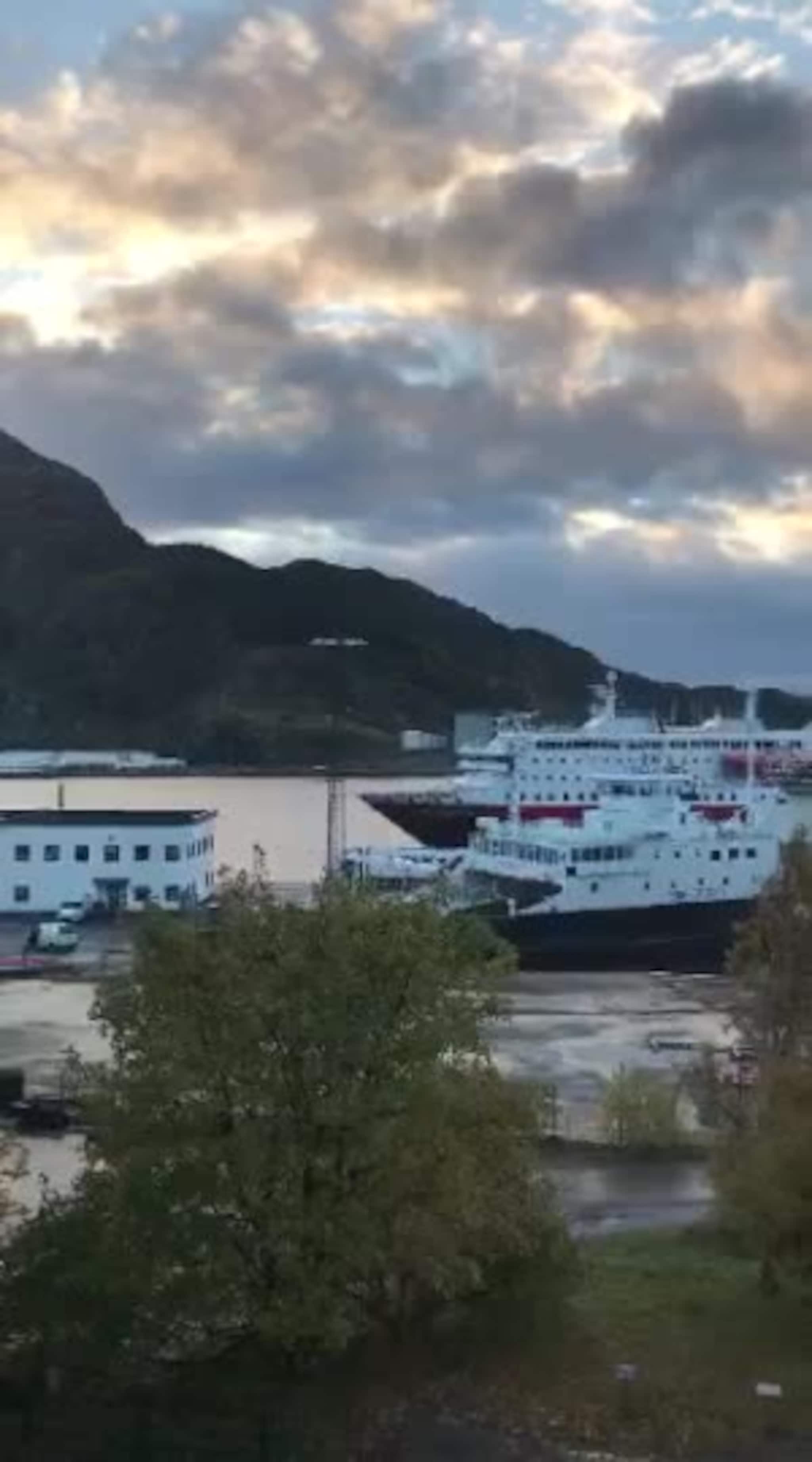 Hurtigruta Kong Harald.mov