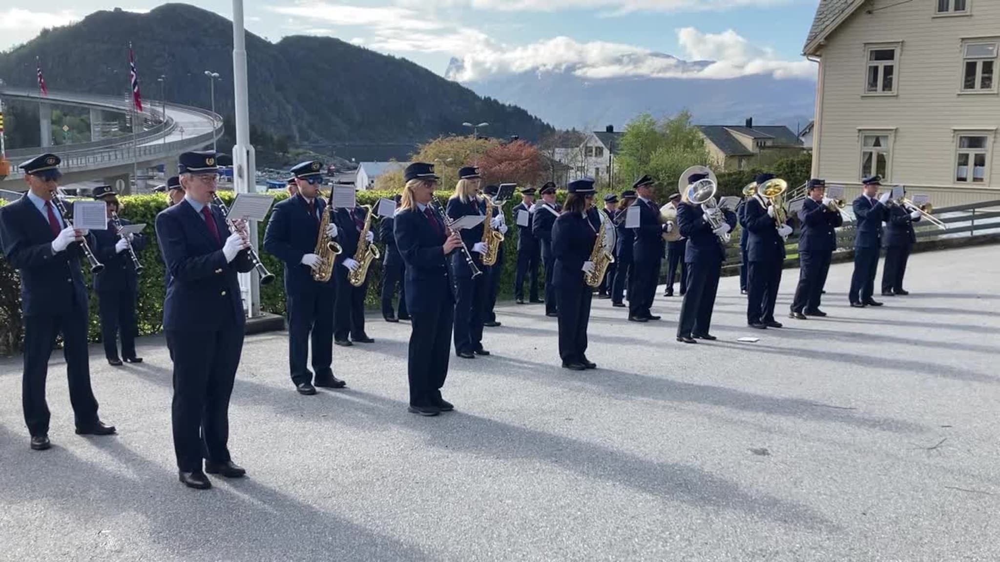 kransenedlegging fiskarlaget måløy.mov