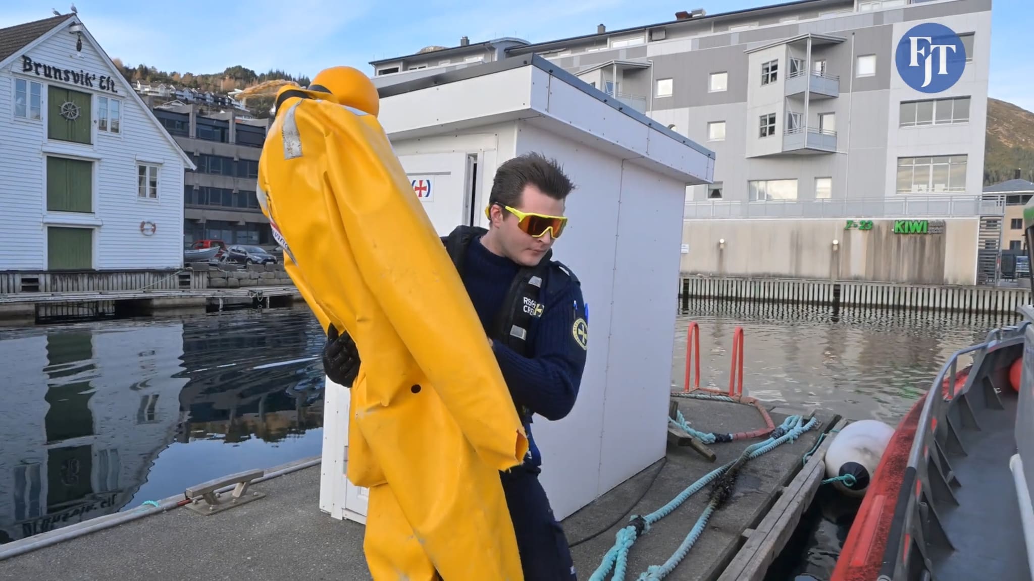 Bli med på øvelse med Simrad Buholmen