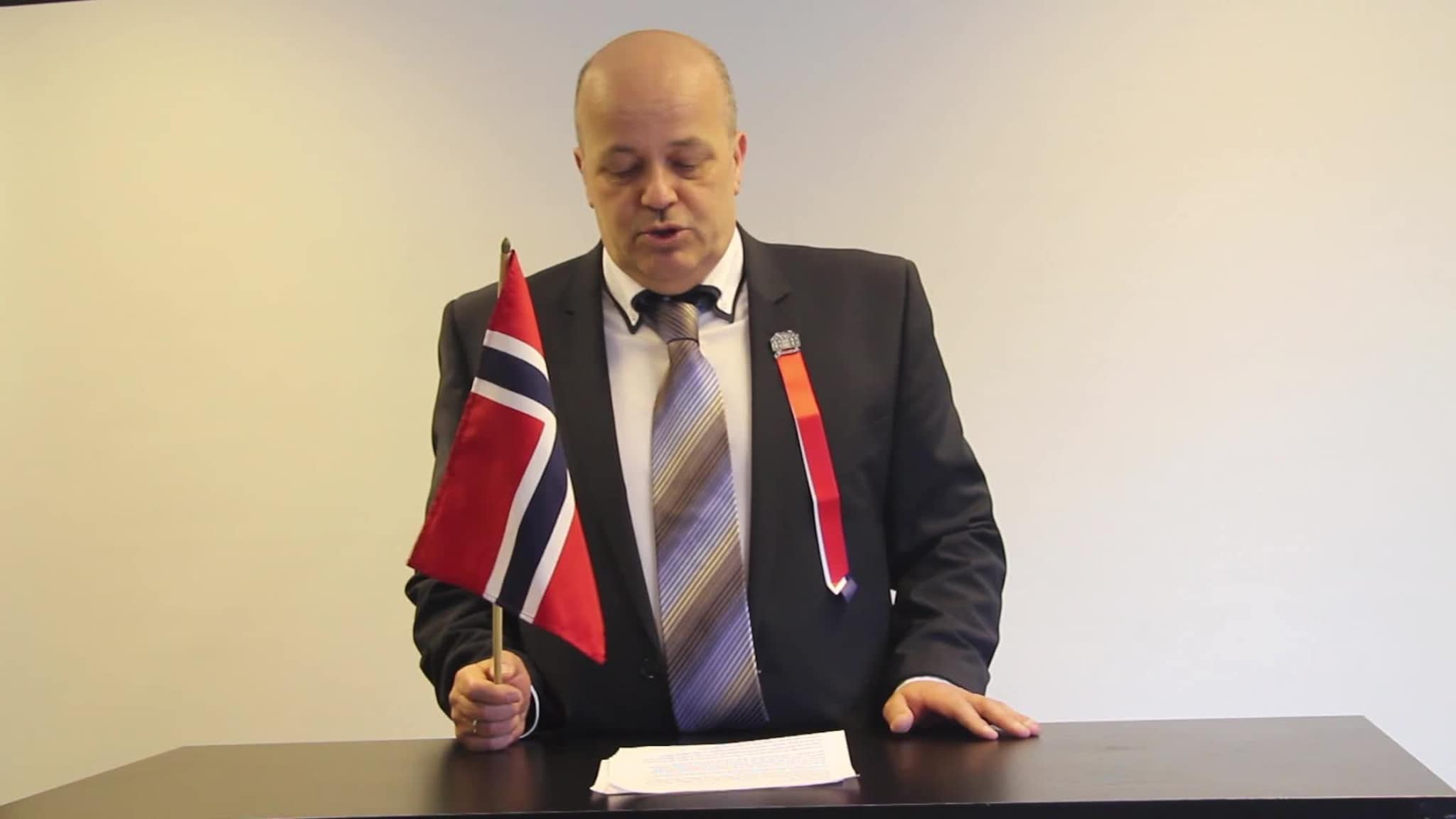 Tale for barna ved Bjarte Gangeska.mp4