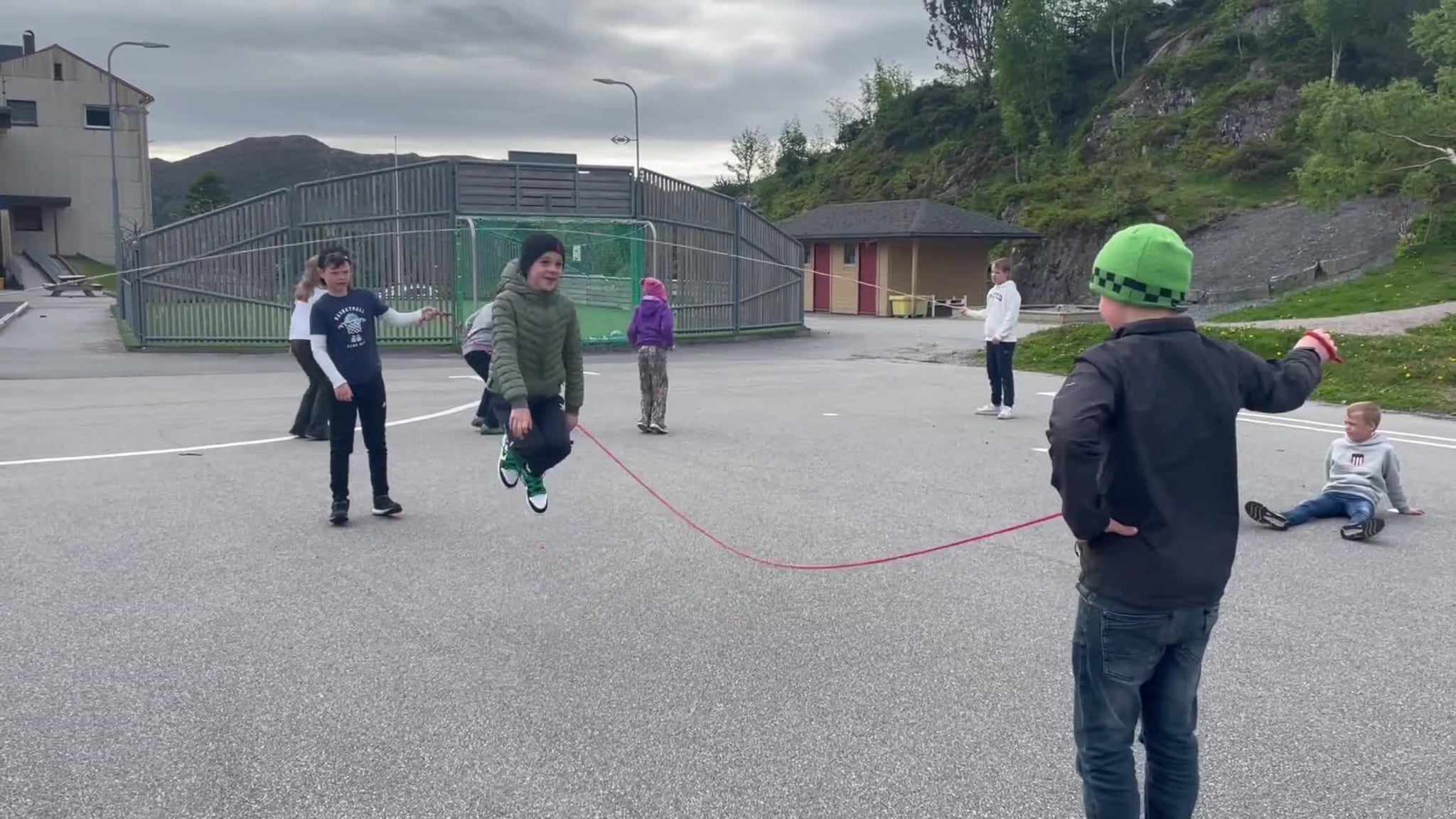 Hoppetau Skavøypoll skole.