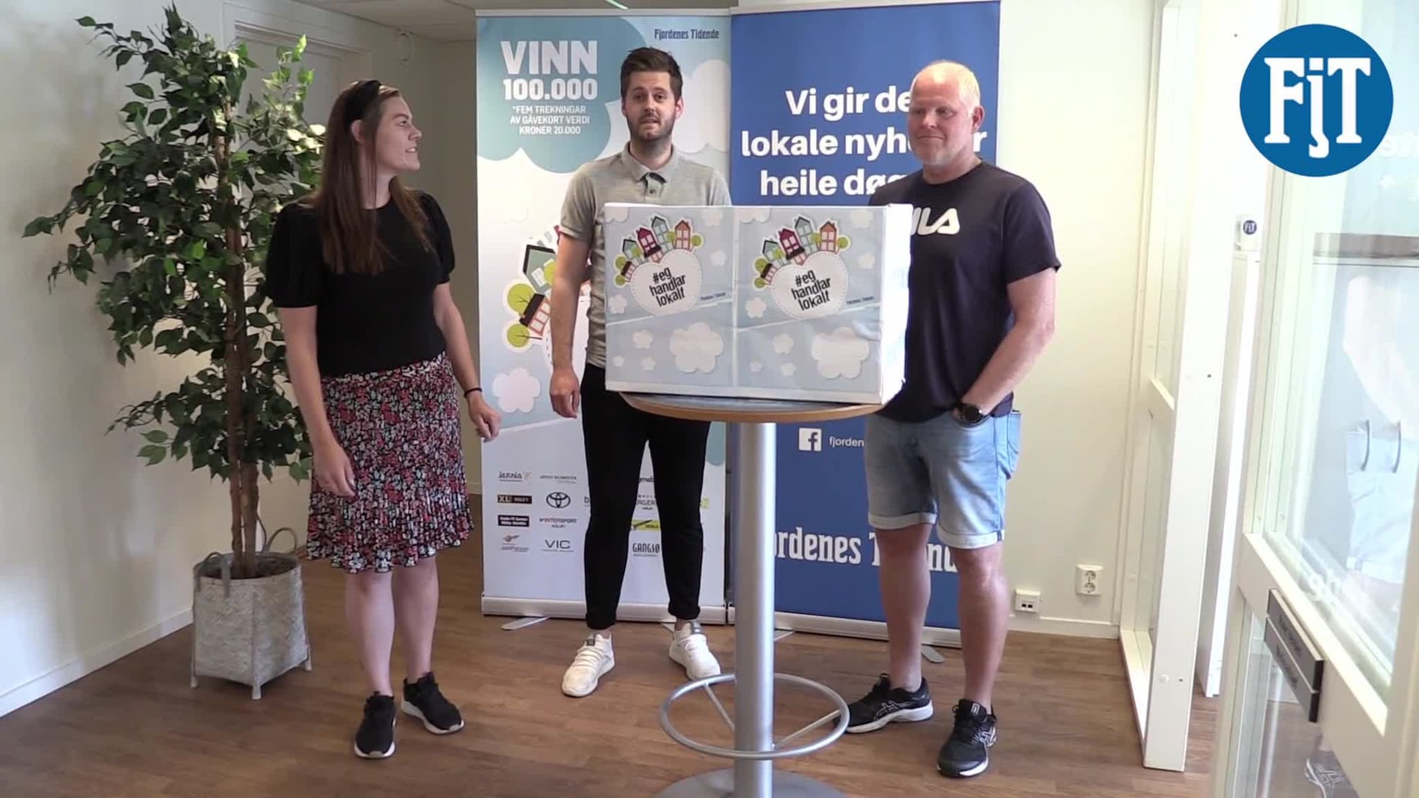 Vinnaren av #eghandlarlokalt blir trekt og overraska.