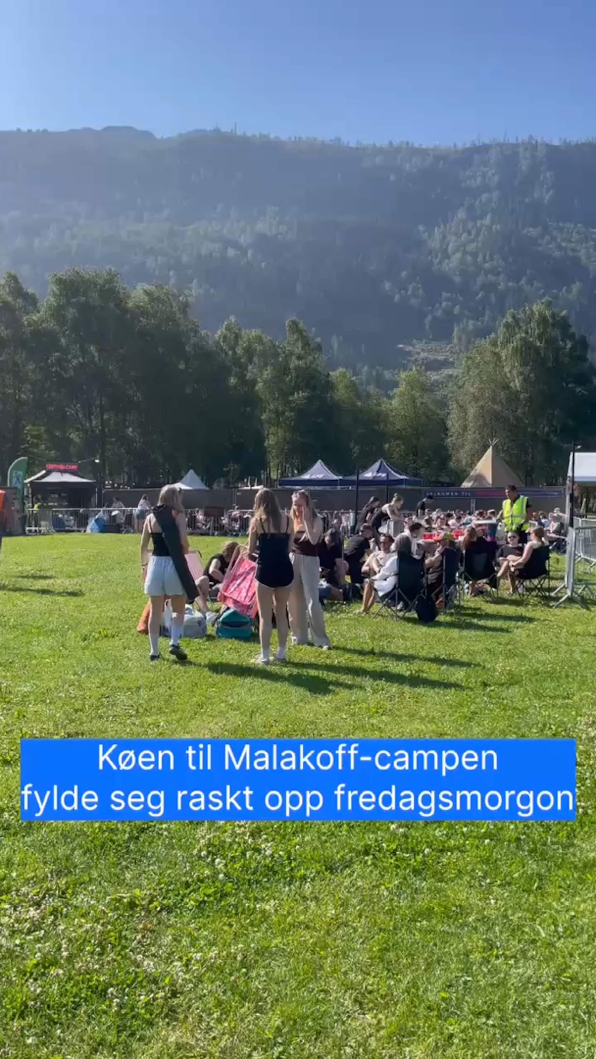 Kosar seg i køen inn til Malakoff-campen