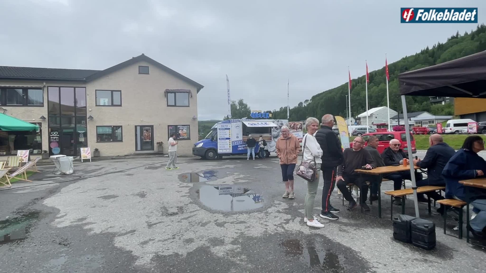 – Kanskje det blir en liten dessert til lunsj, også tar jeg familien med til middag i ettermiddag